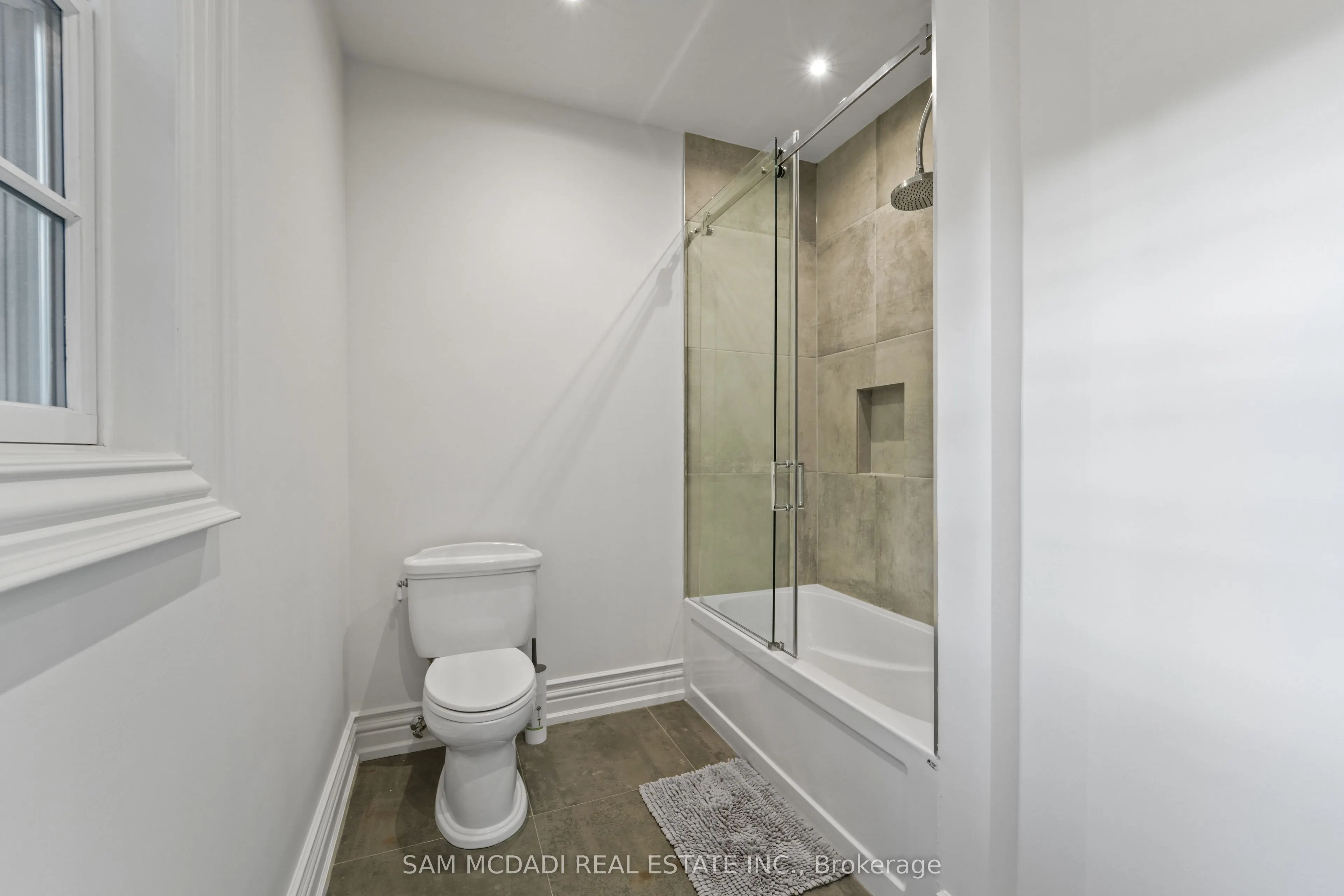 2025 Heartwood Court