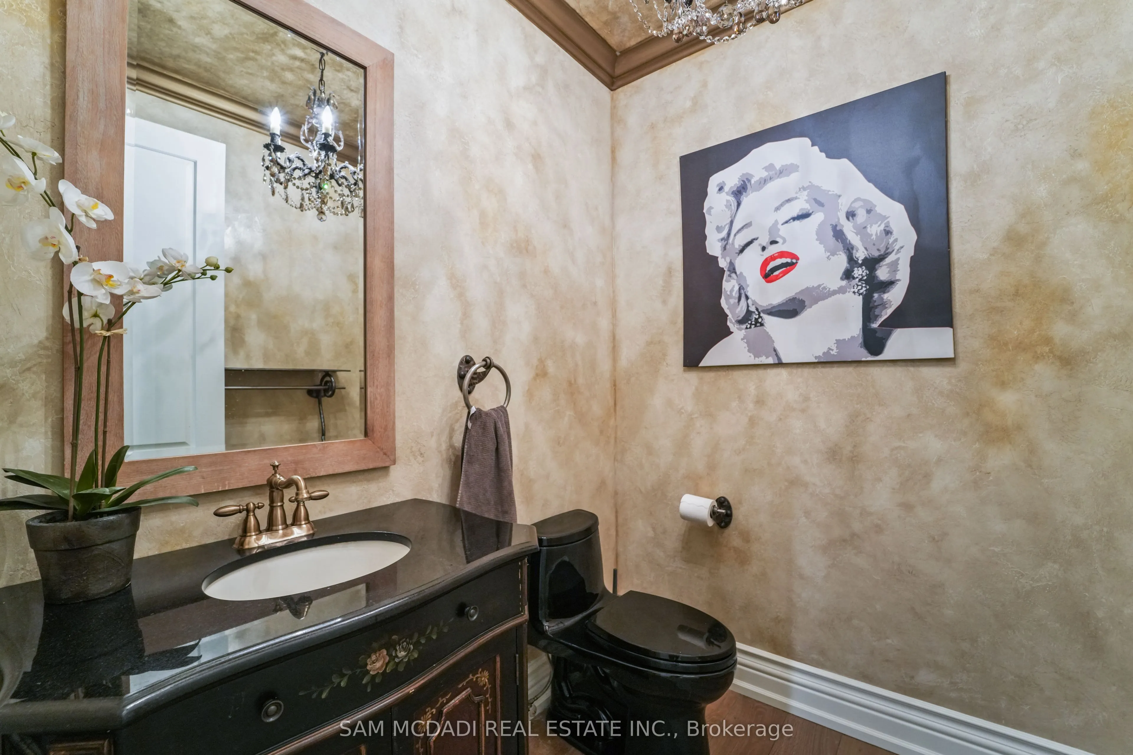 2025 Heartwood Court