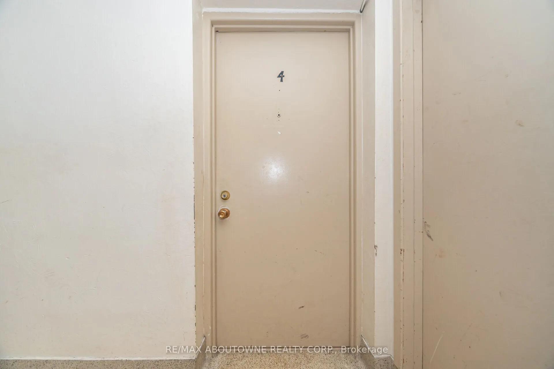 2144 Lilnan Court, #4