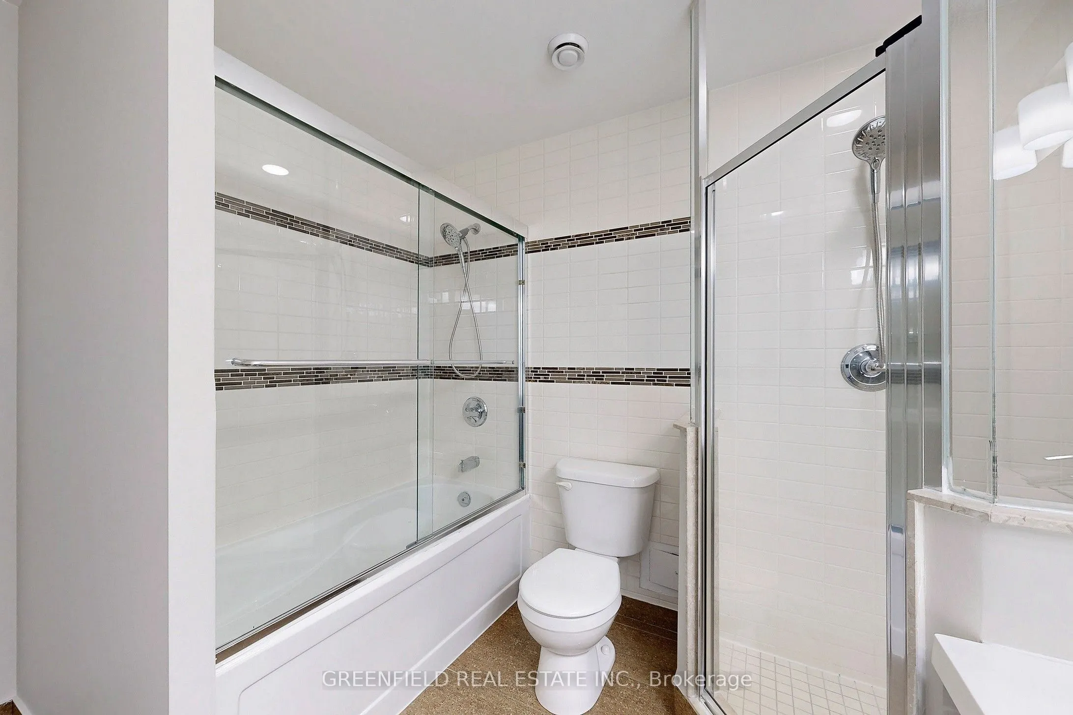 55 De Boers Drive, #LPH03