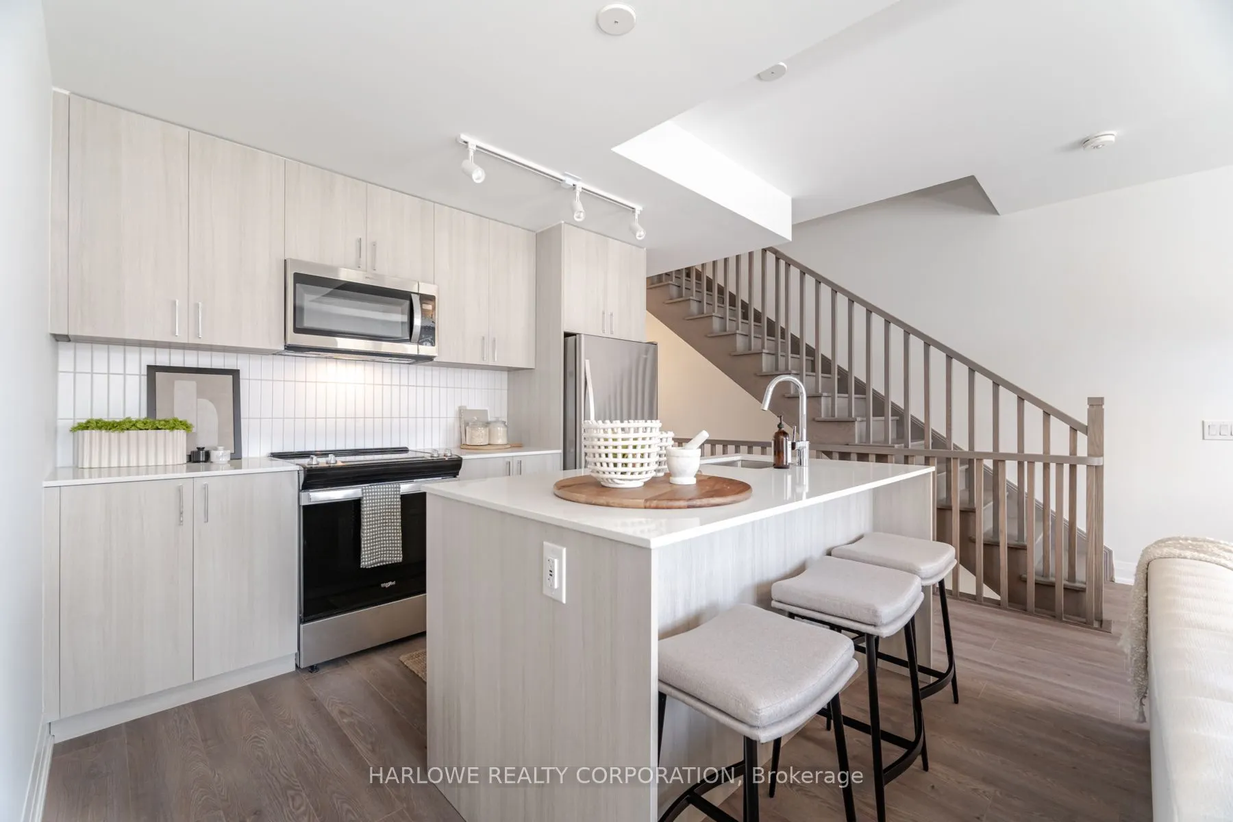 266 Ironside Drive N, #35