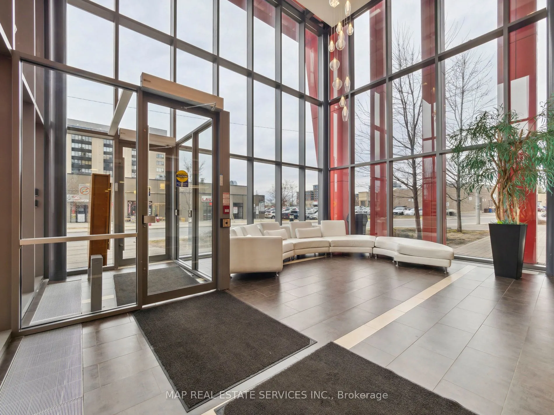 15 James Finlay Way, #805