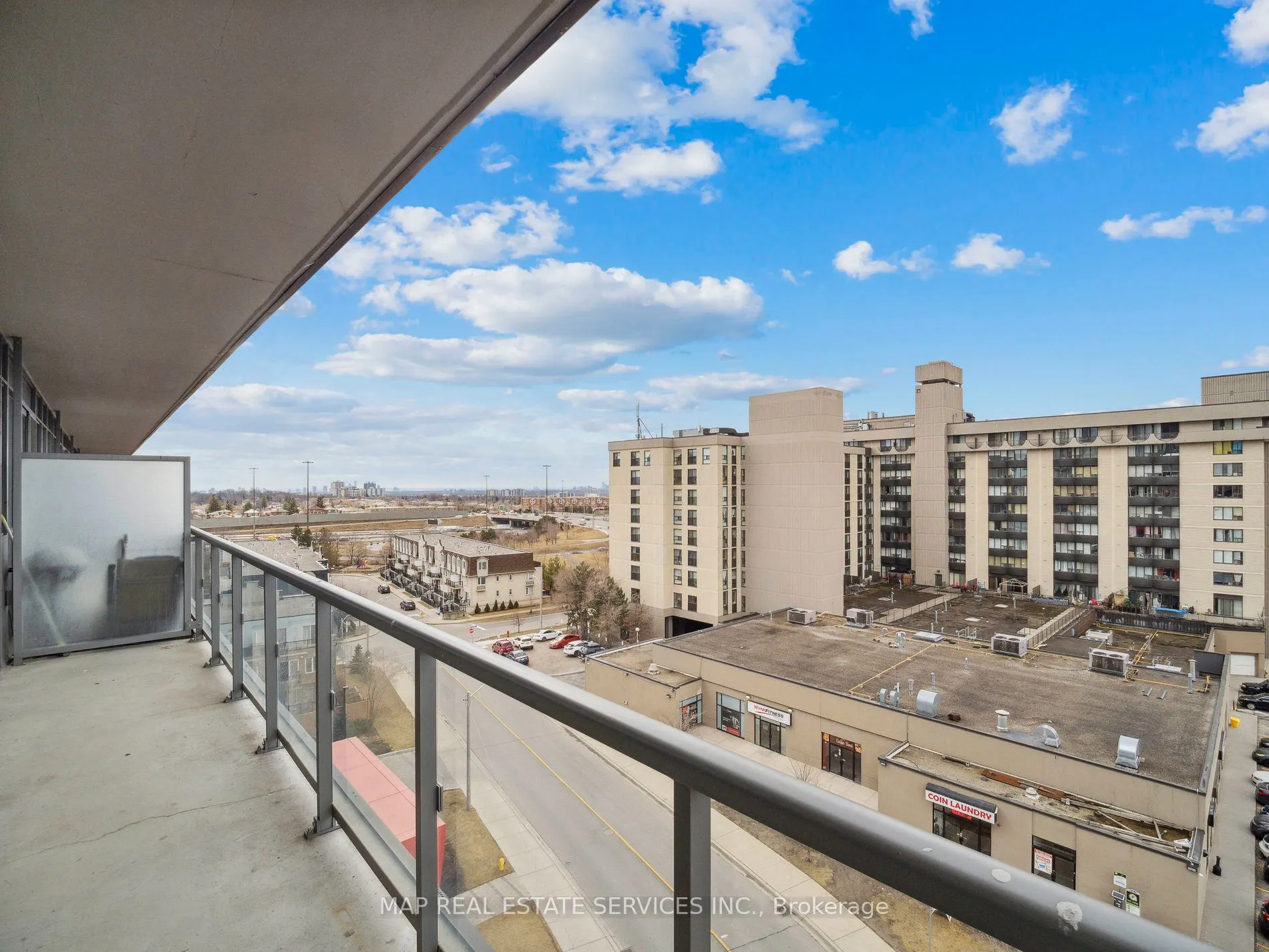 15 James Finlay Way, #805