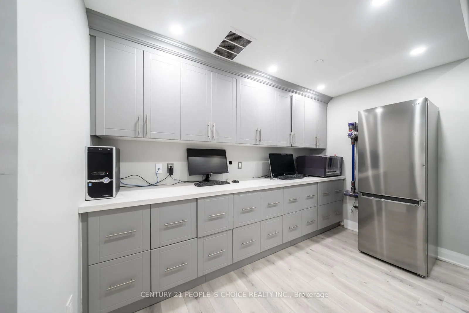 7956 Torbram Road, #18