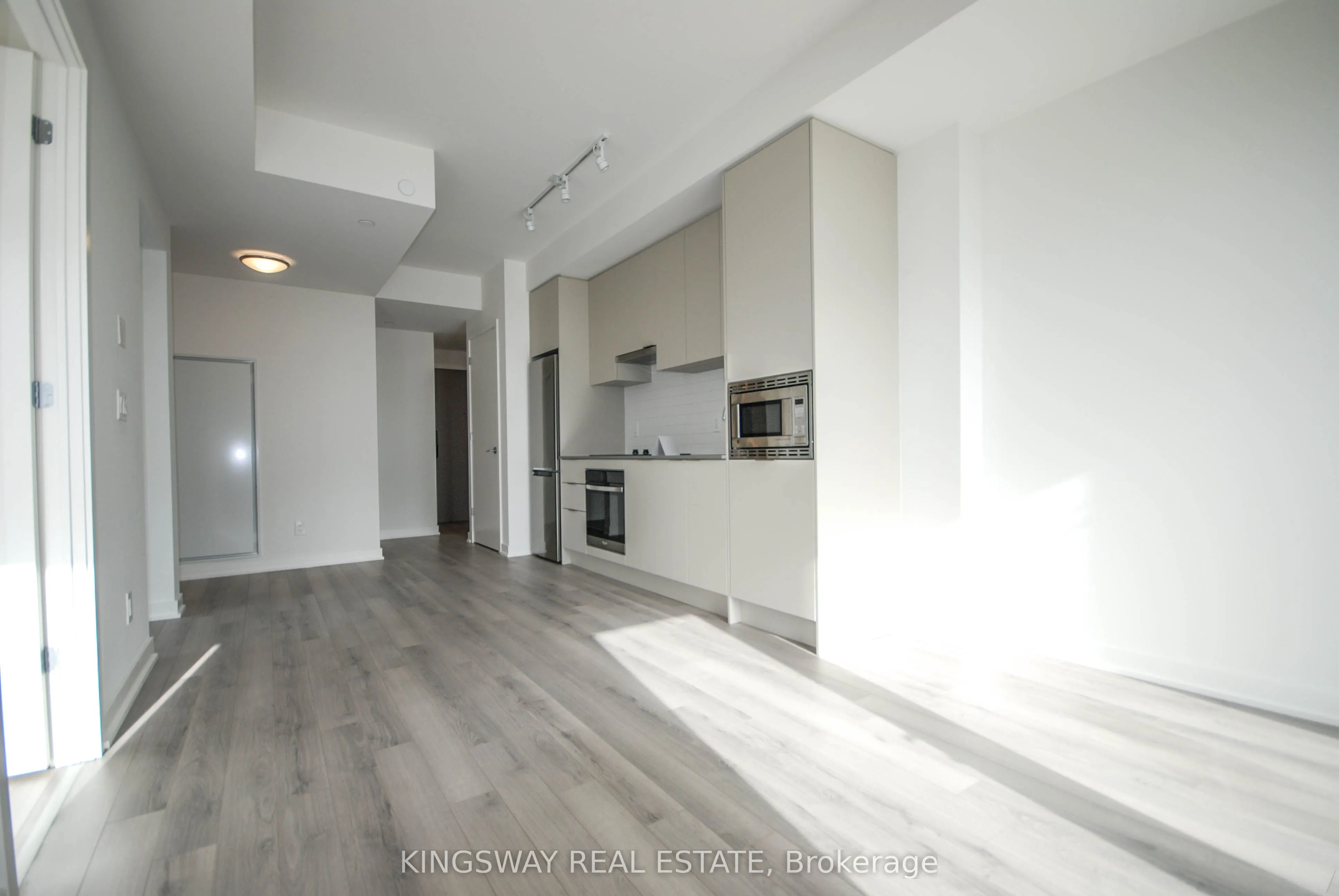 3071 Trafalgar Road, #708