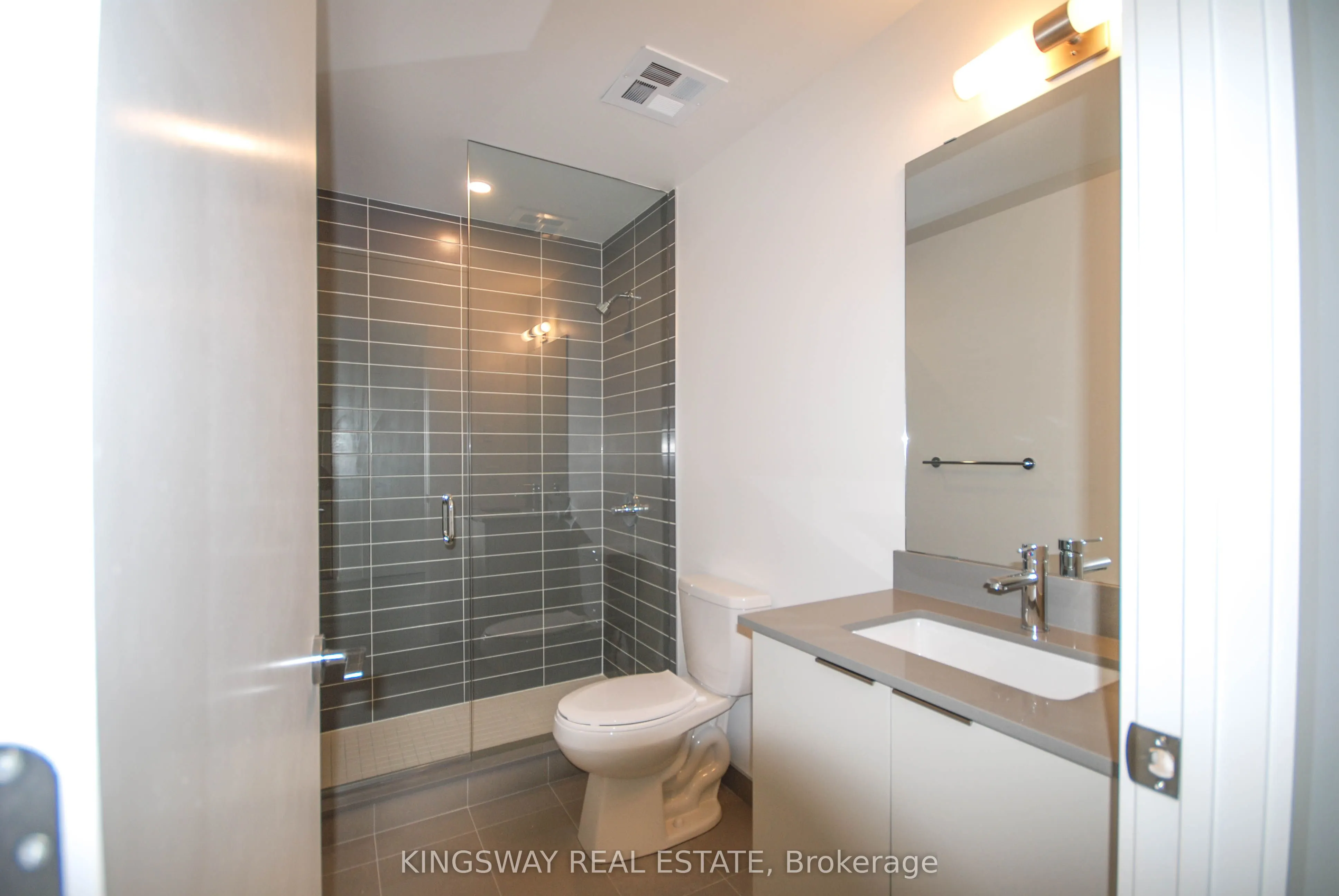 3071 Trafalgar Road, #708