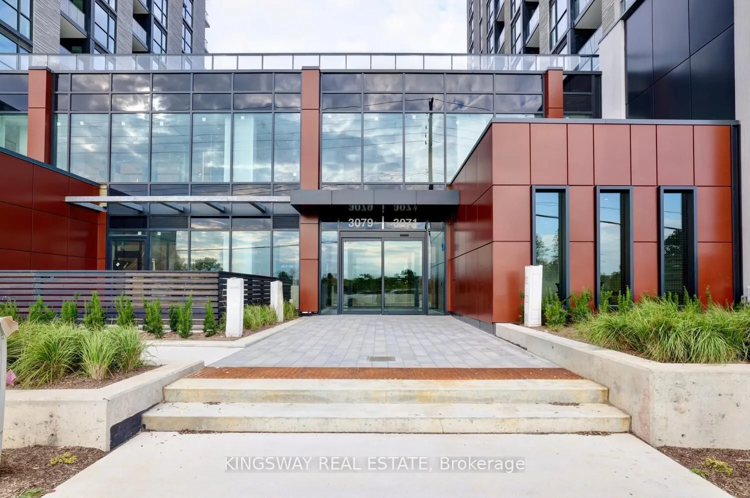 3071 Trafalgar Road, #708