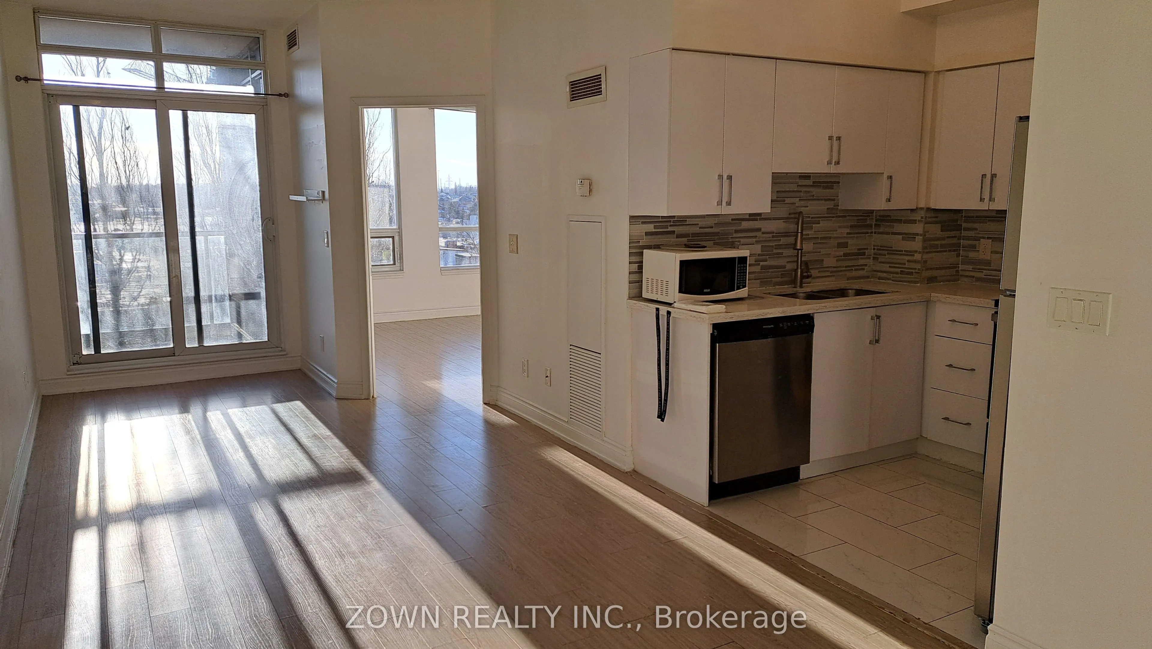 388 Prince of Wales Drive, #405