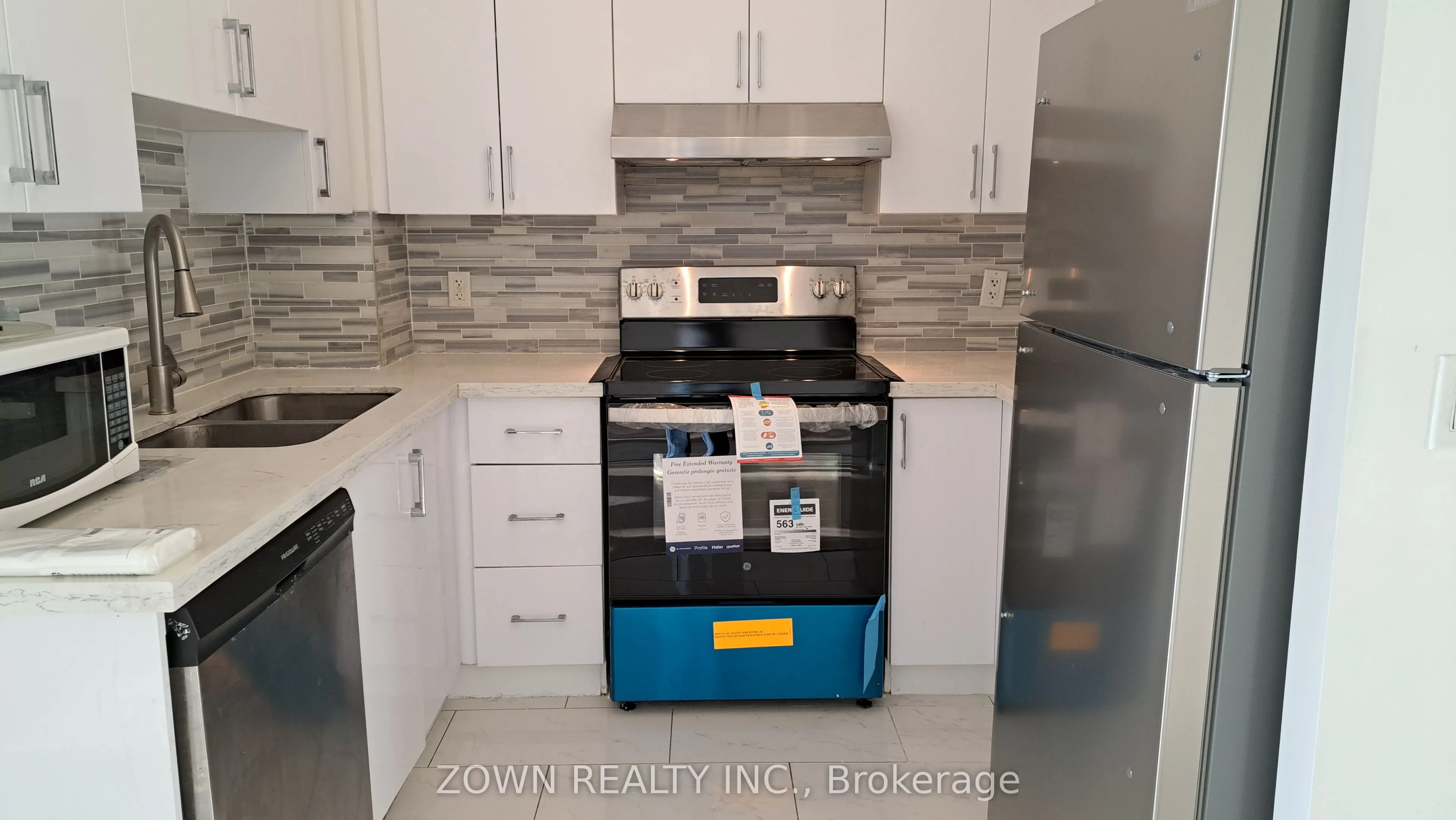 388 Prince of Wales Drive, #405