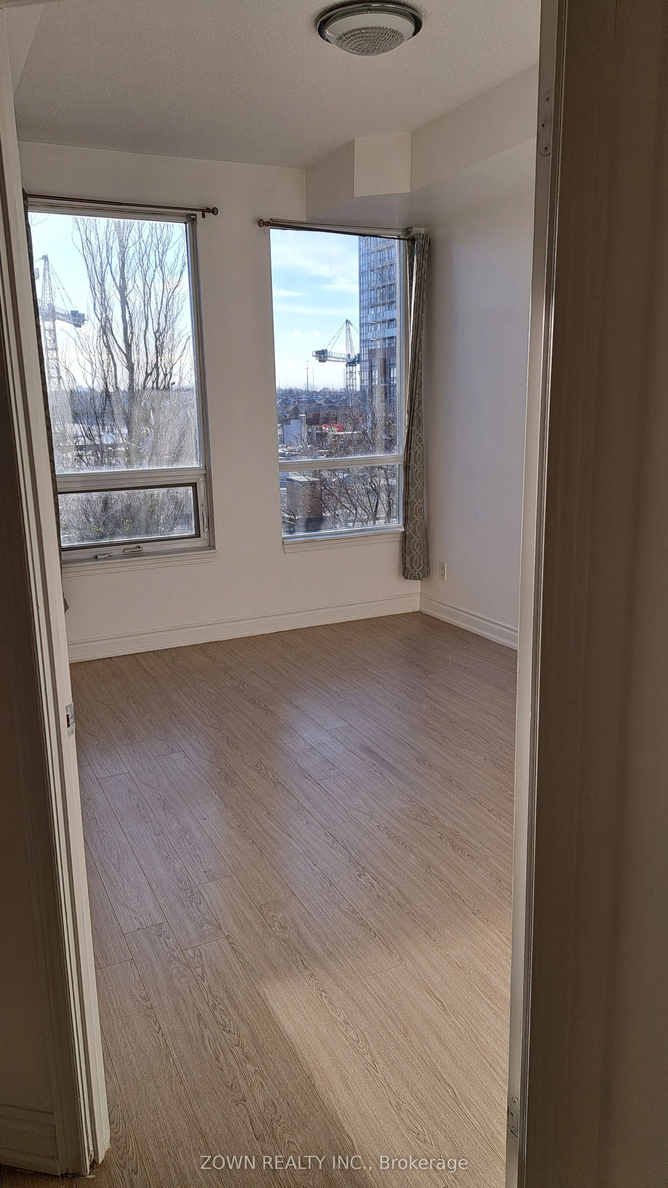 388 Prince of Wales Drive, #405