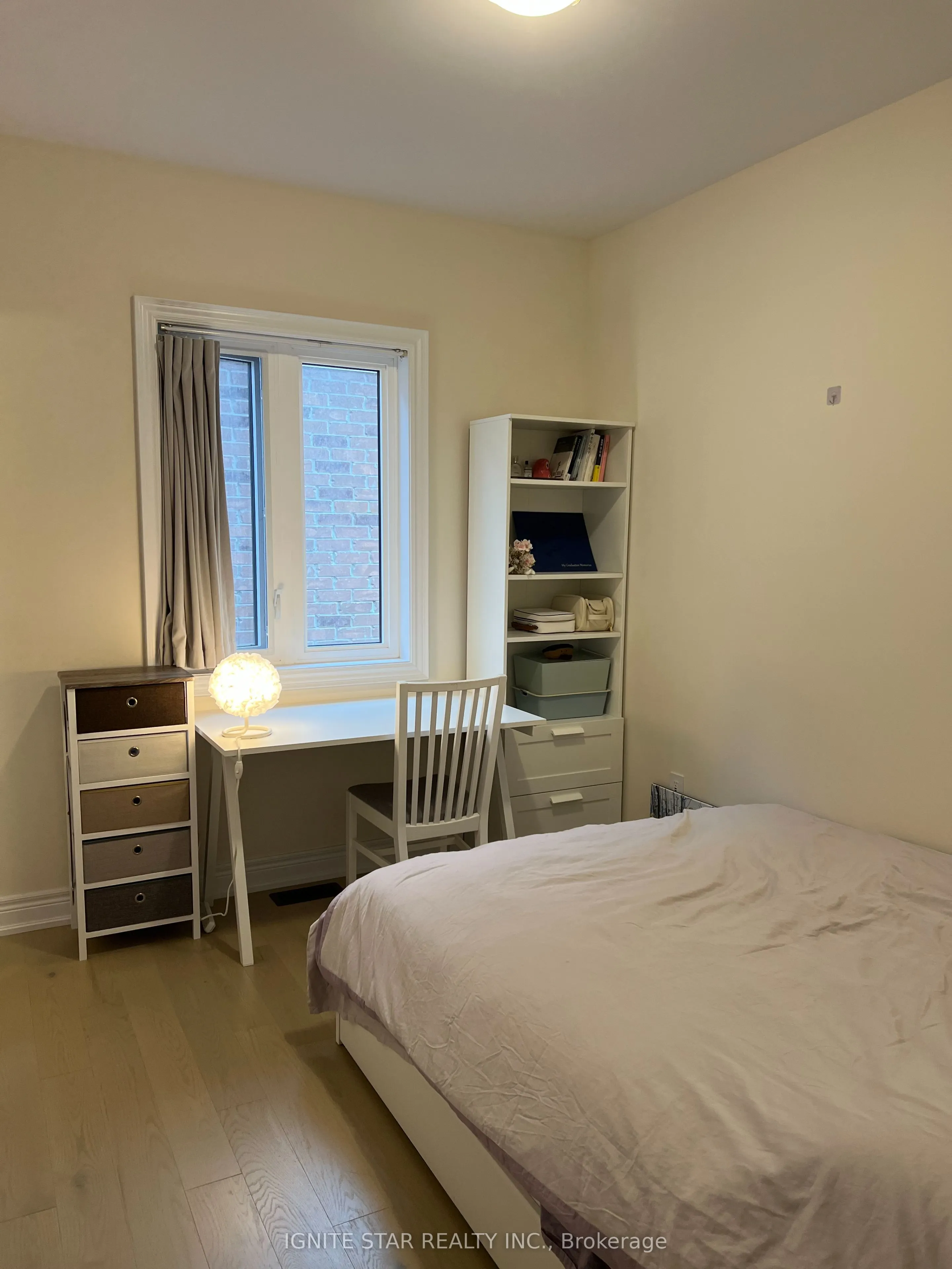 1264 Queens Plate Road