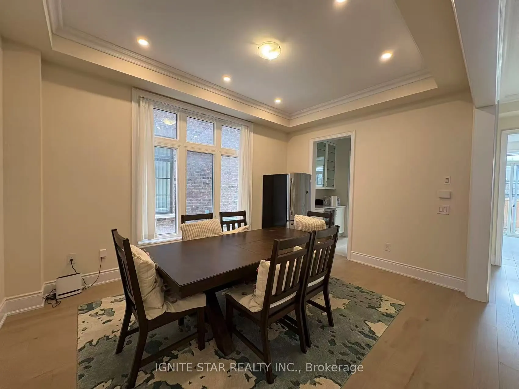 1264 Queens Plate Road