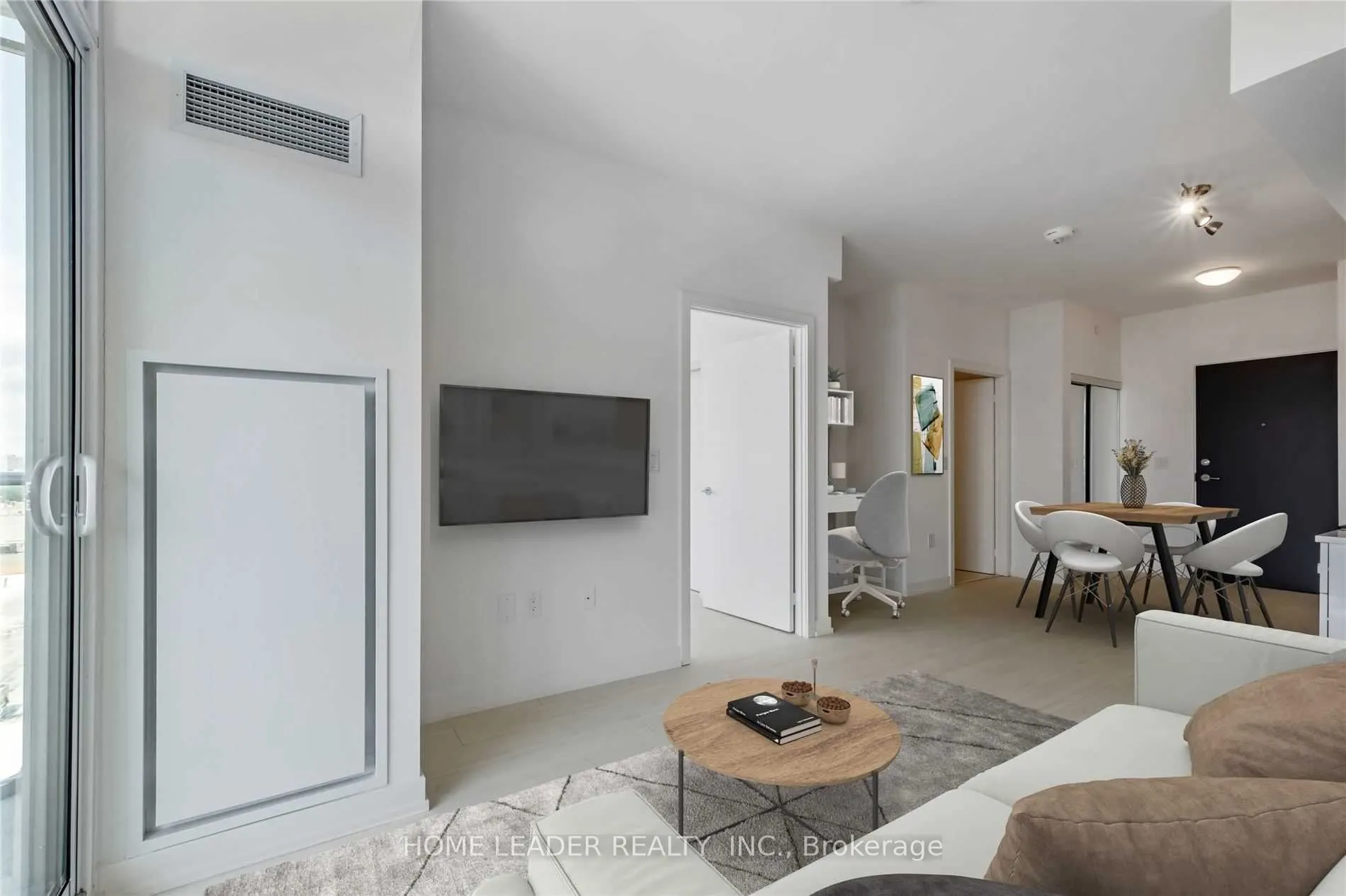 10 De Boers Drive, #803