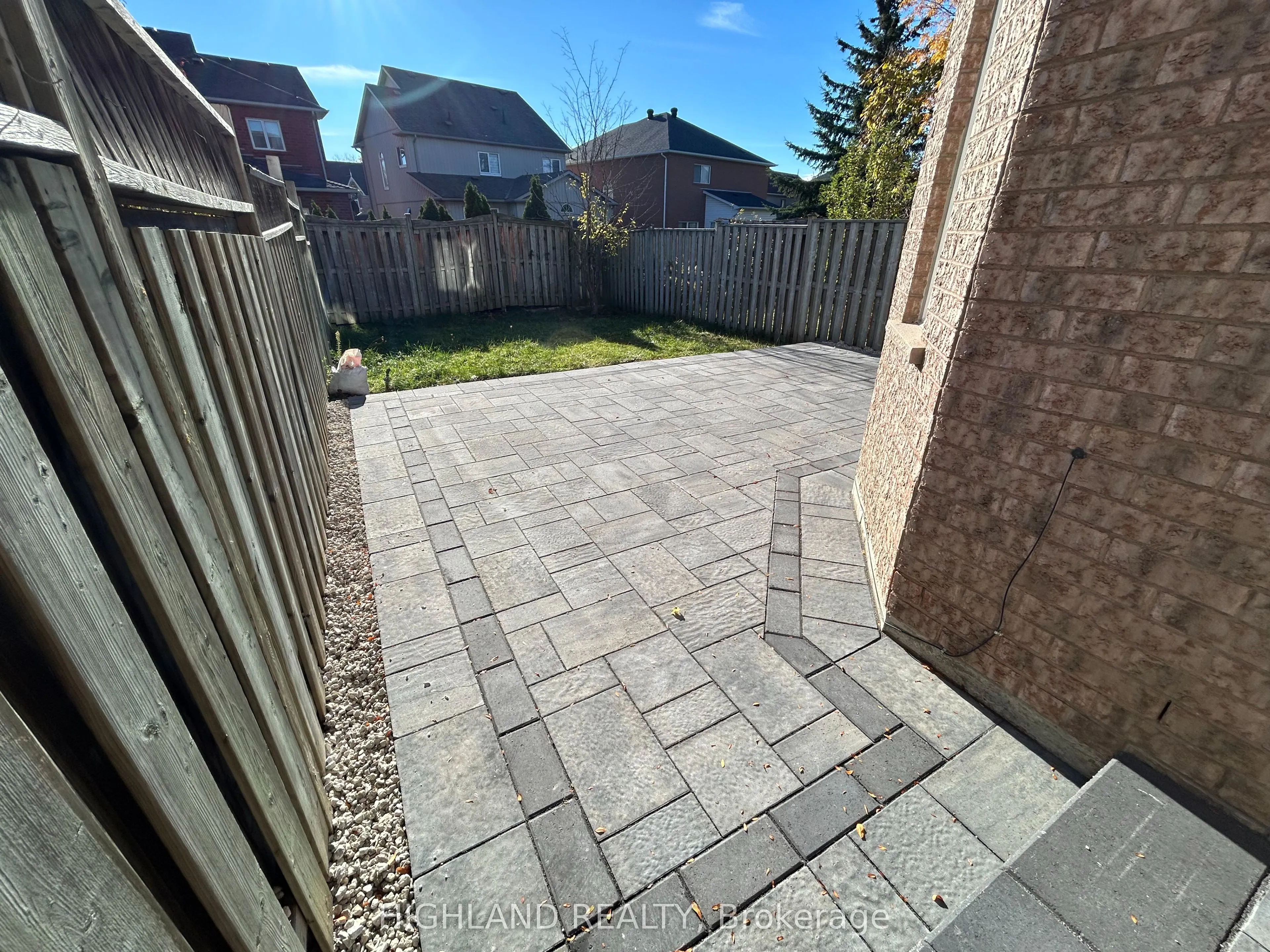 916 Golden Farmer Way