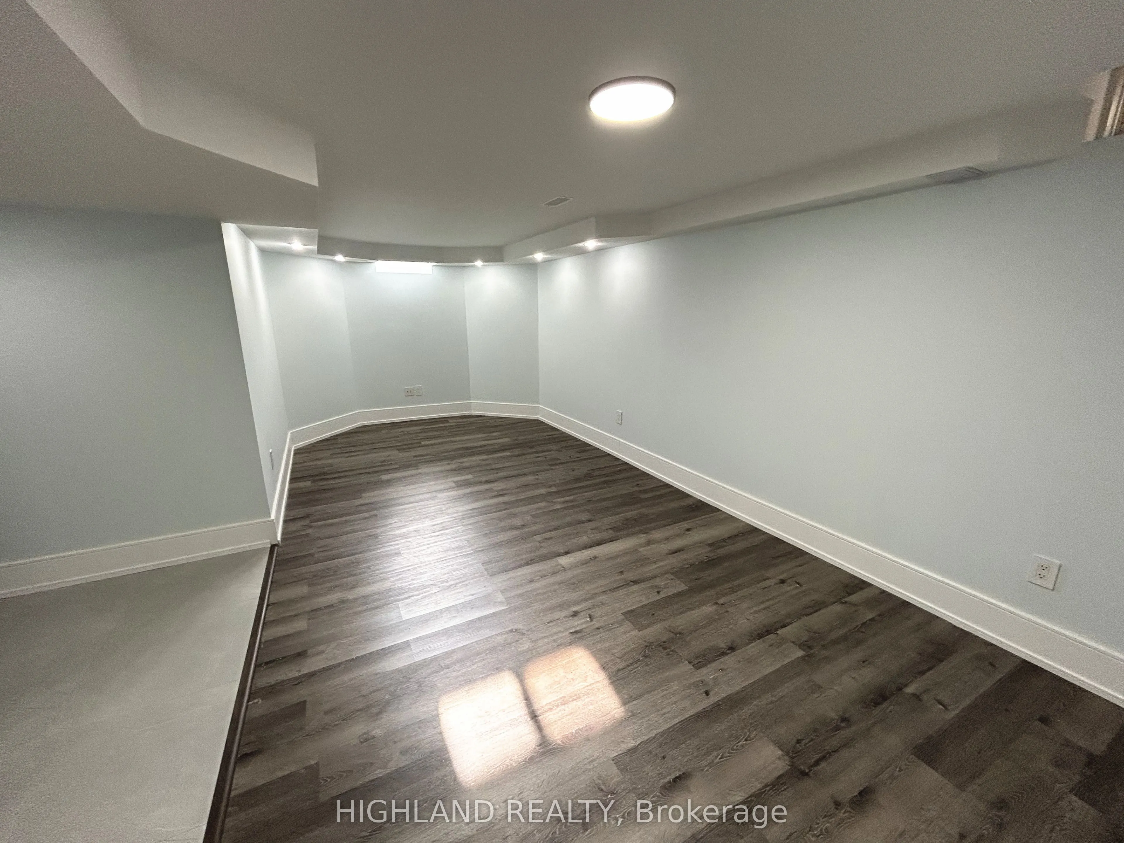 916 Golden Farmer Way