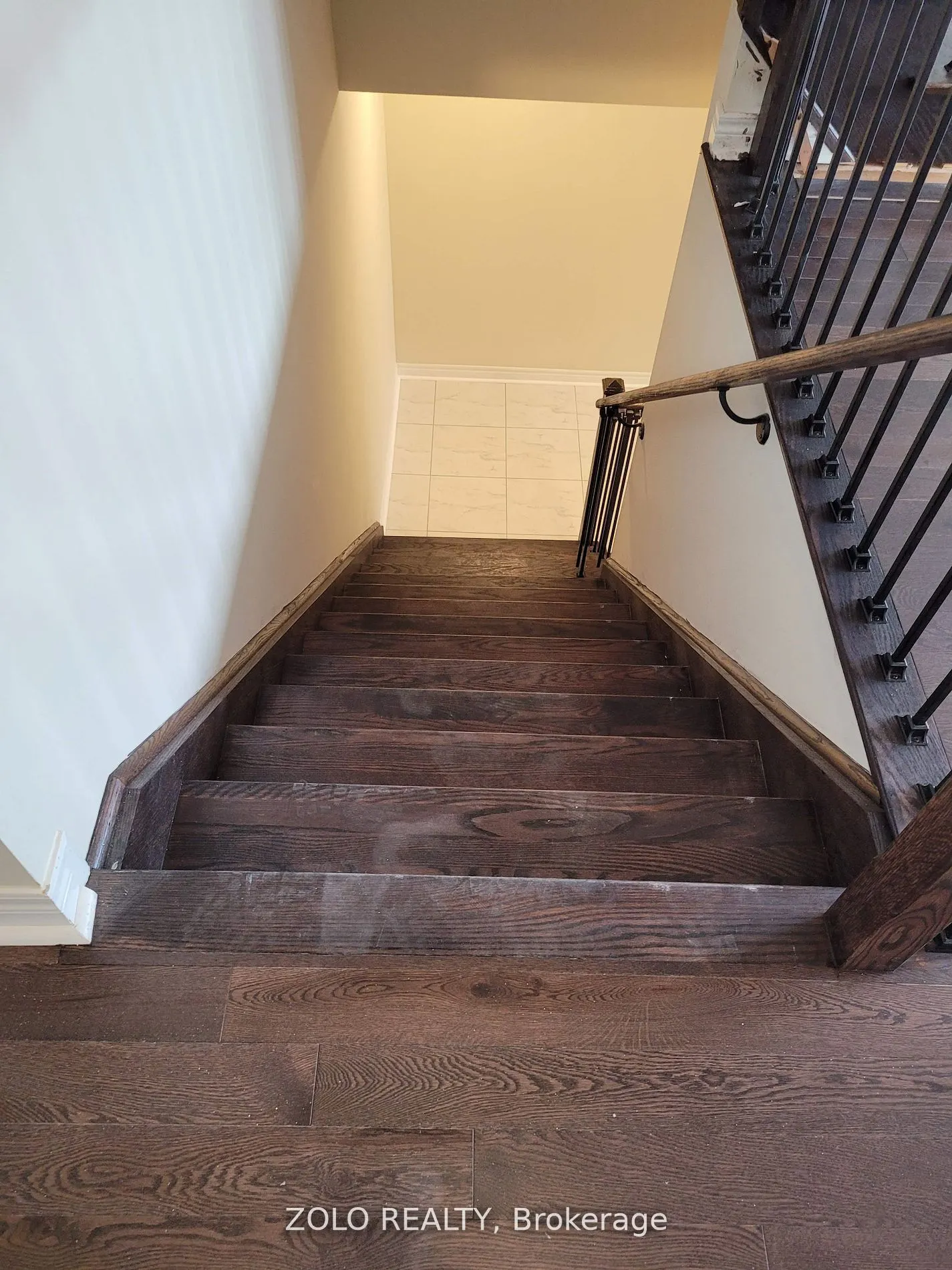 28 Remembrance Road S