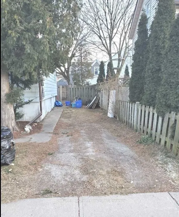 1354 Caroline Street