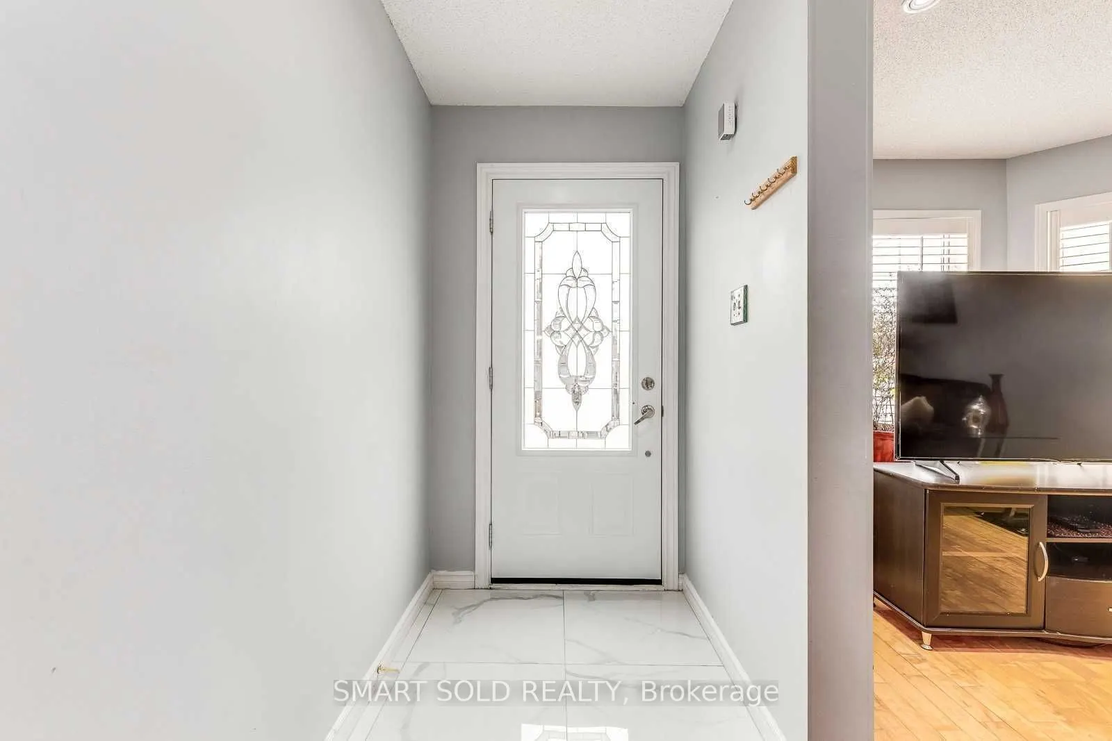 36B Lambton Avenue, #Upper