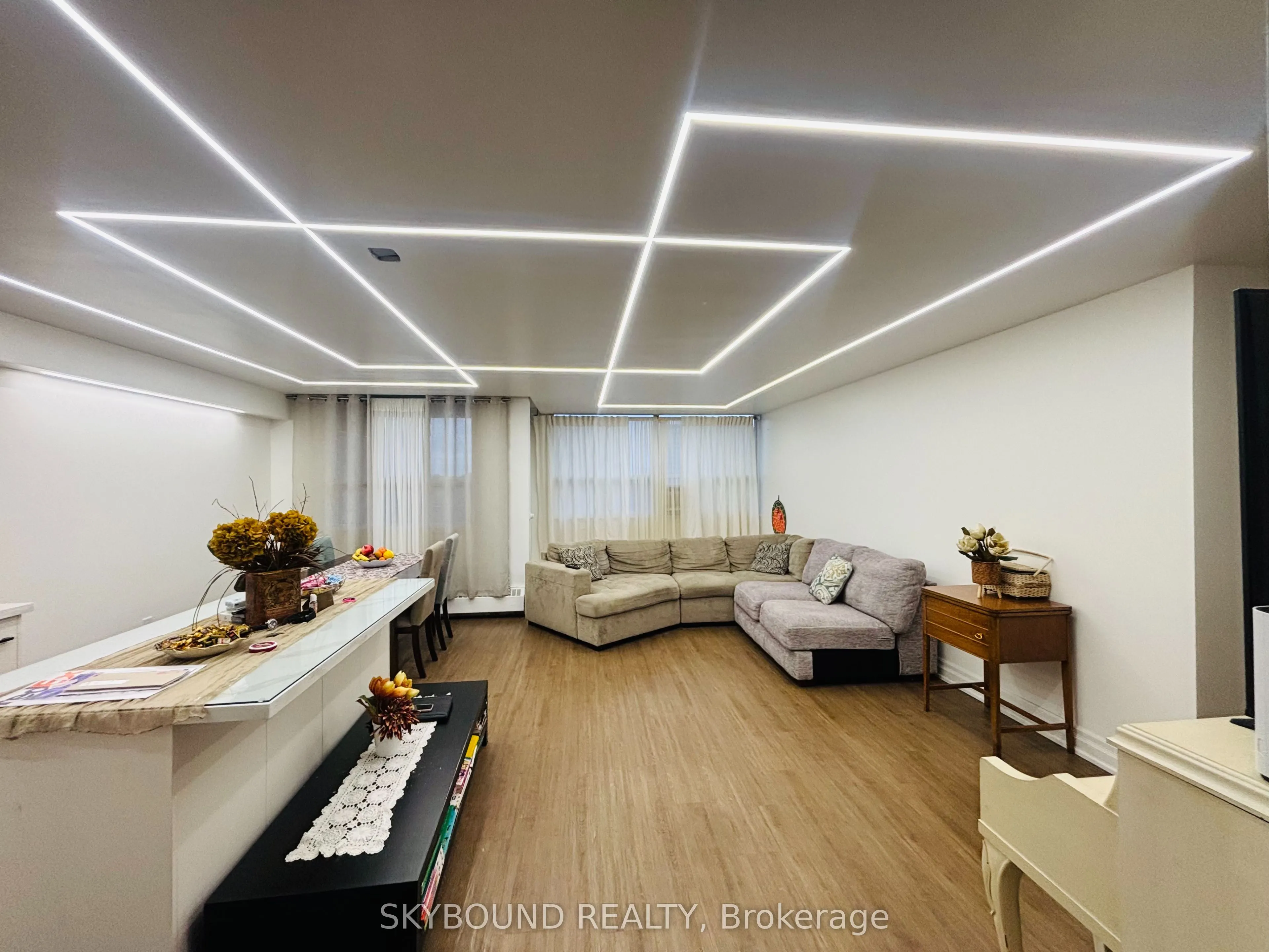 451 The West Mall, #602