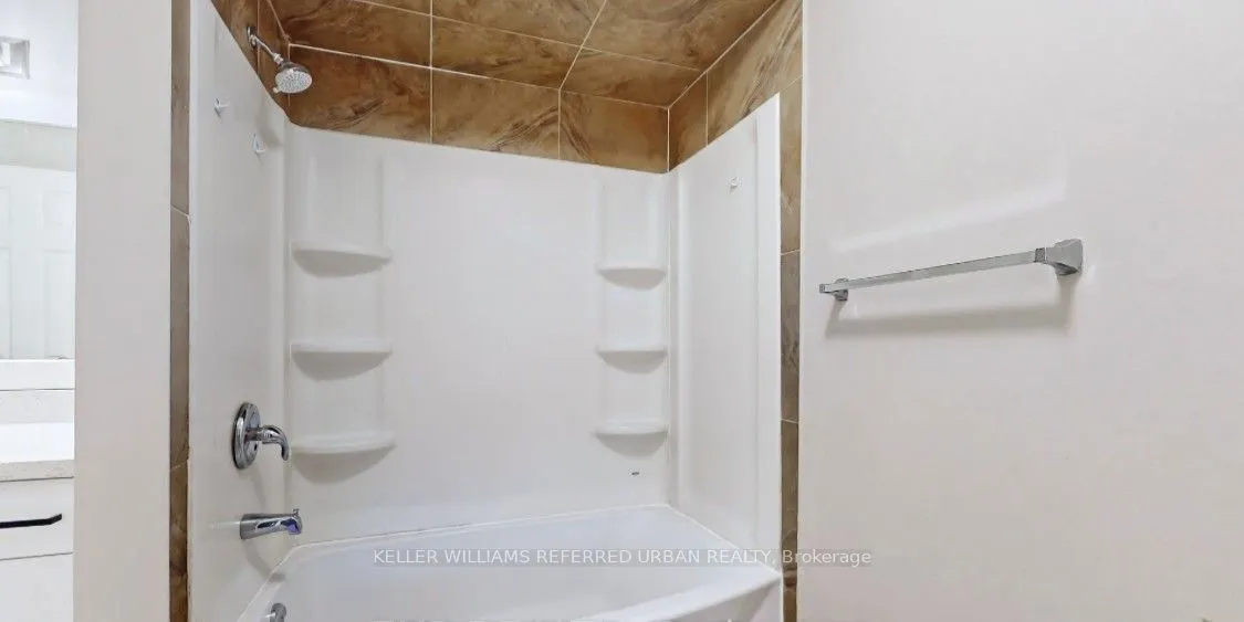 133 Manitou Crescent