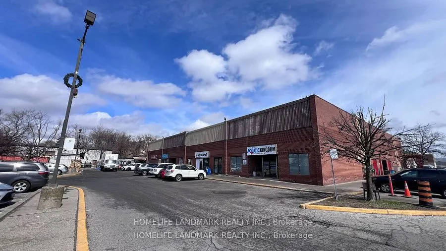 888 Dundas Street E, #E11