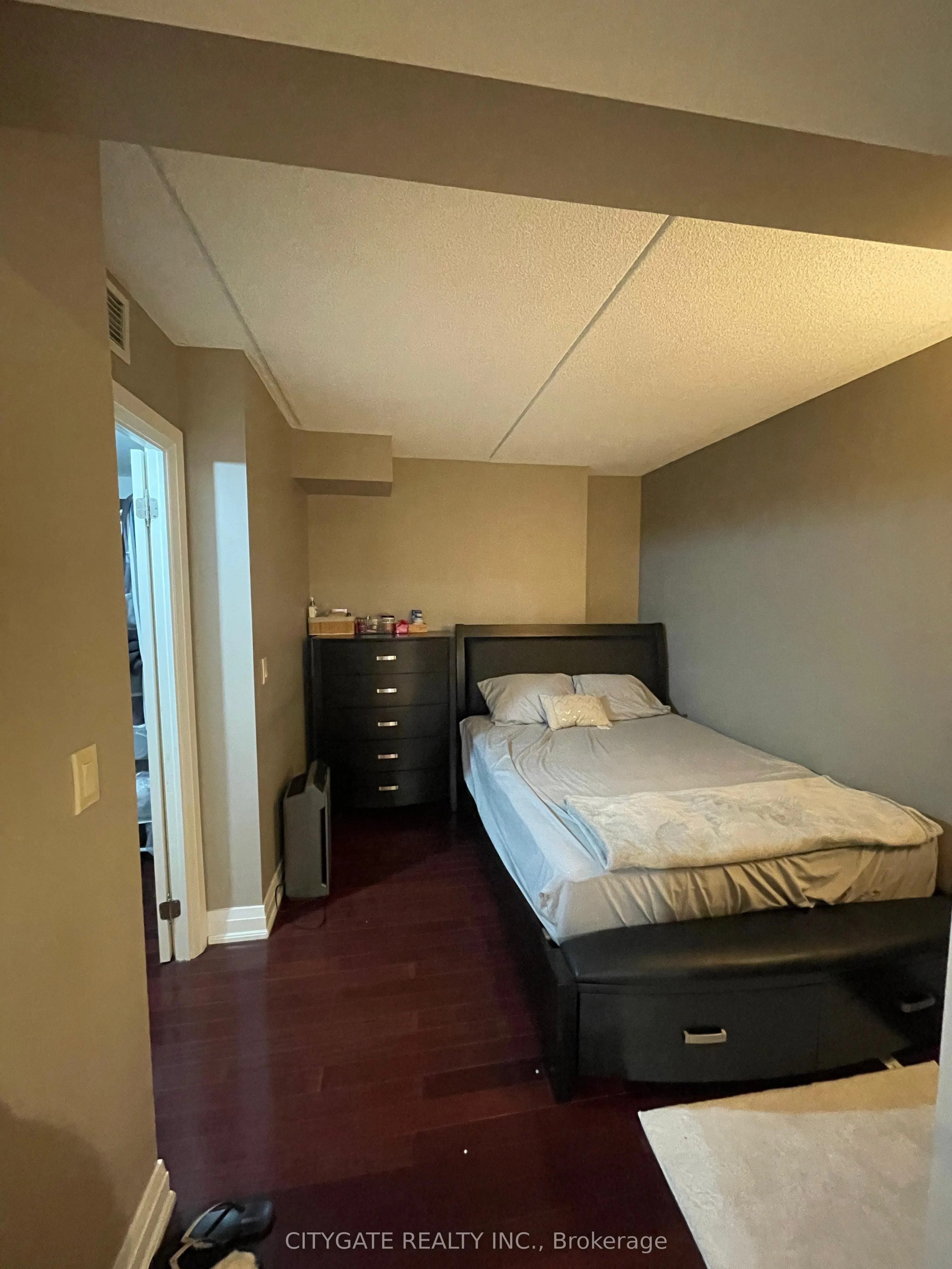 2737 Keele Street, #604