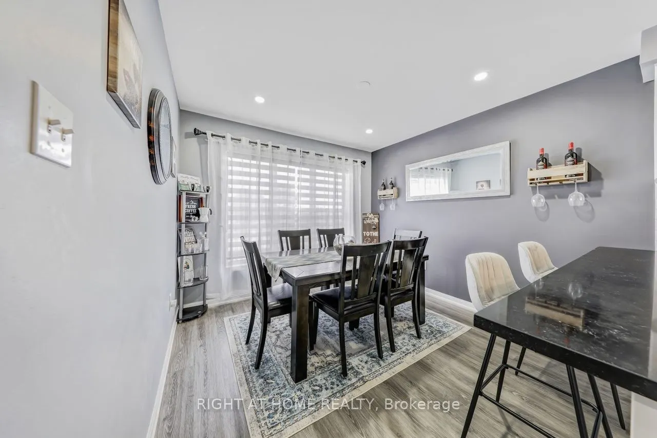 23 Seed House Lane W