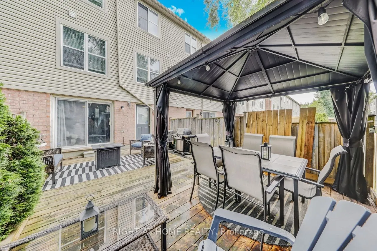 23 Seed House Lane W