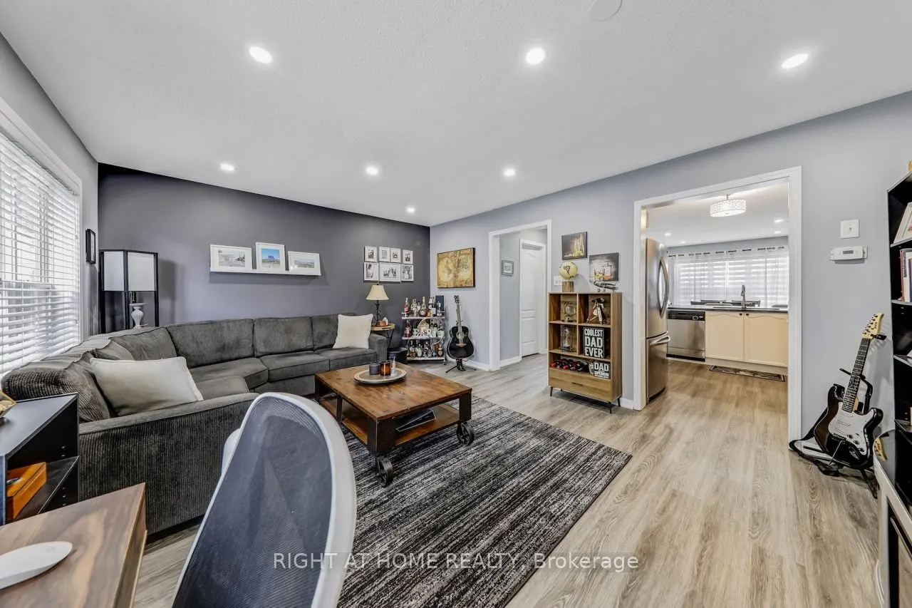 23 Seed House Lane W