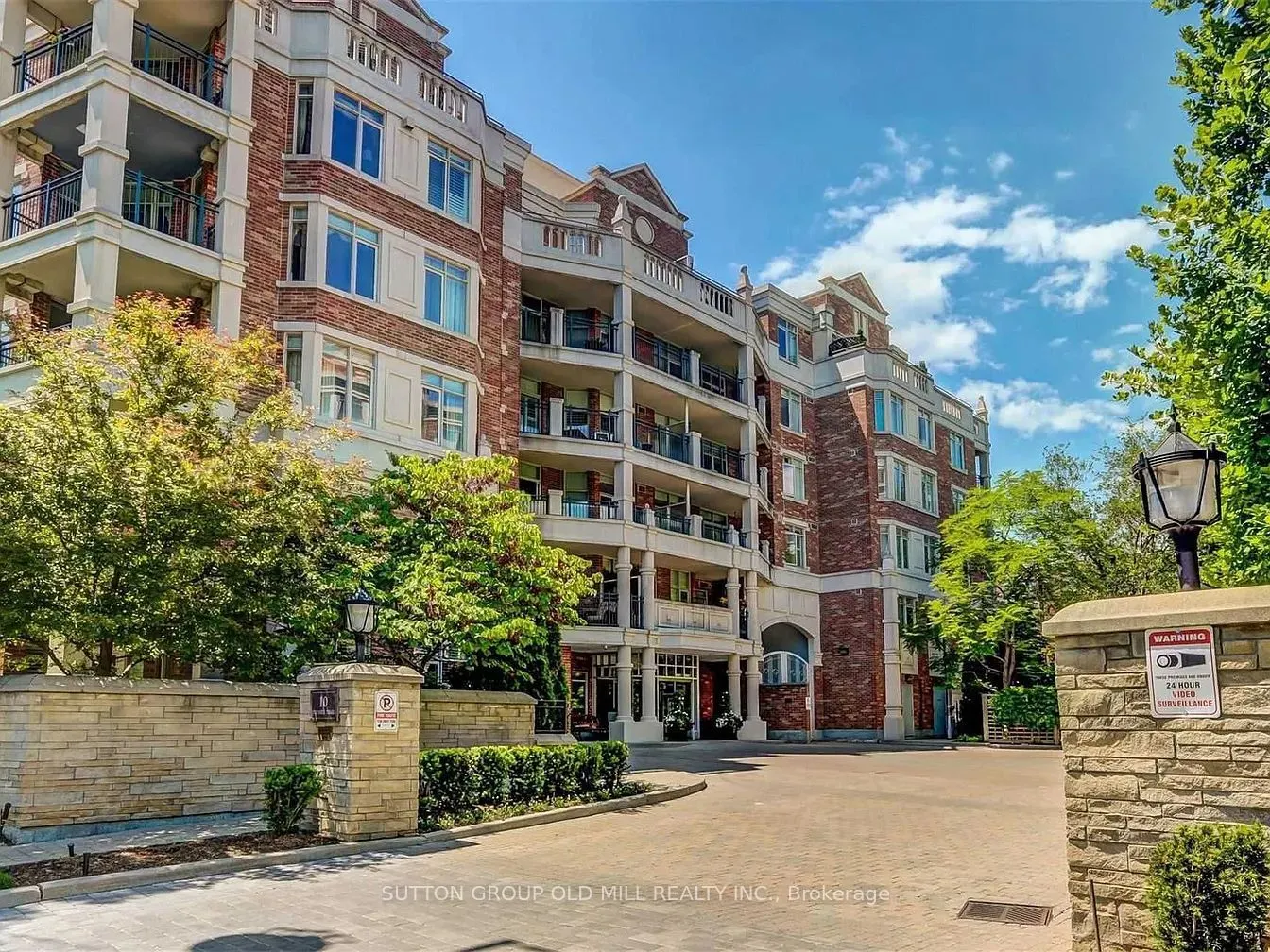 10 Old Mill Trail, #206