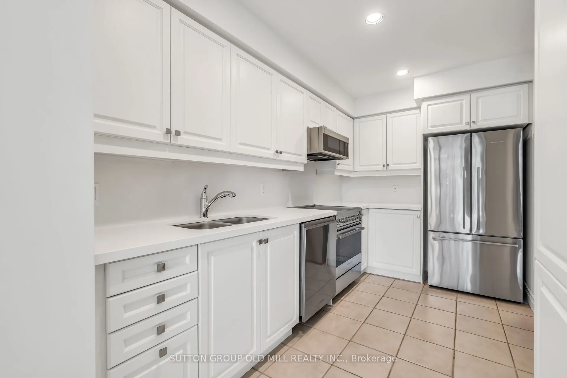 10 Old Mill Trail, #206