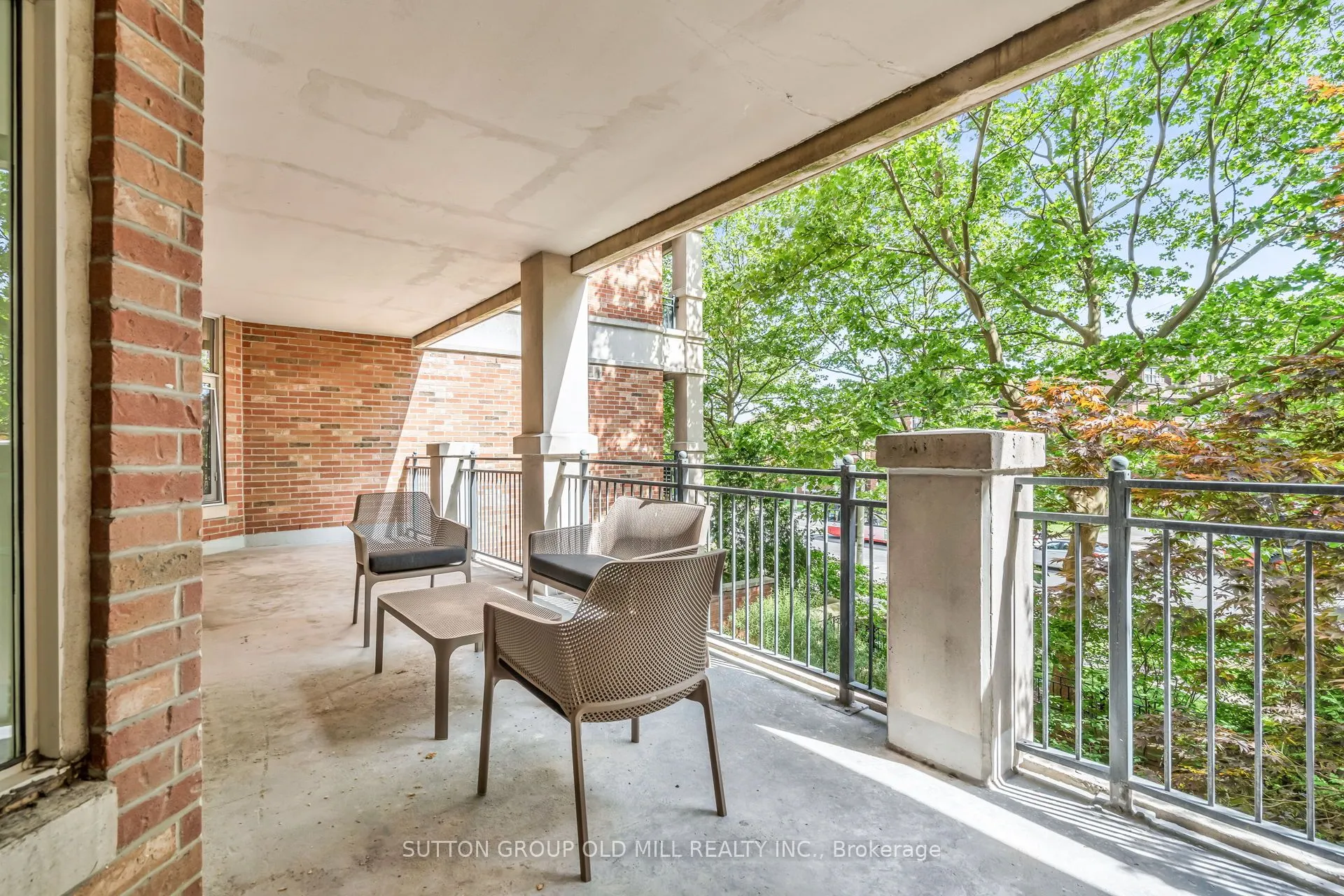 10 Old Mill Trail, #206