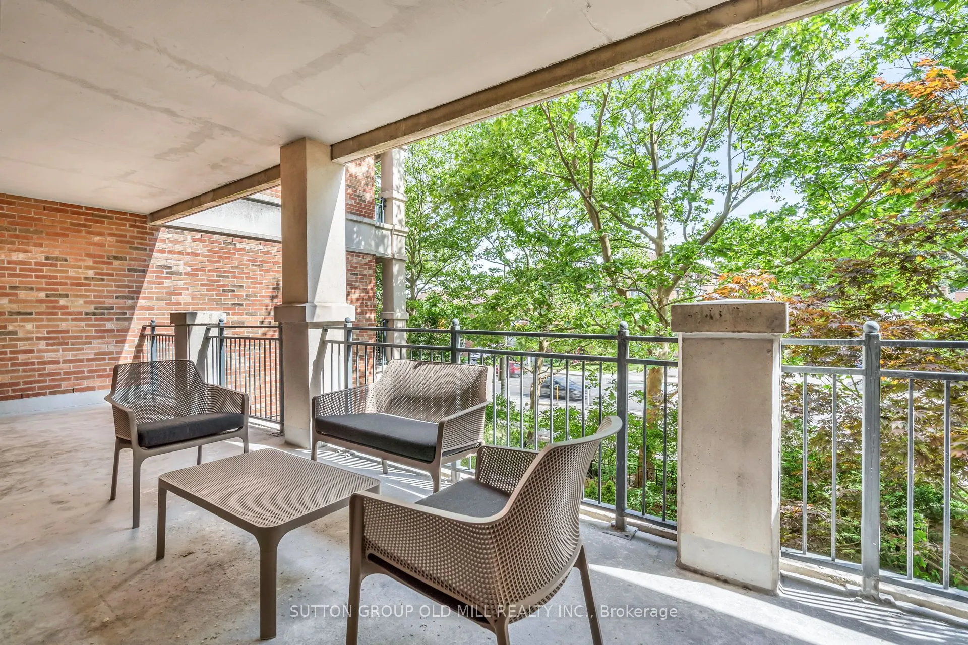 10 Old Mill Trail, #206