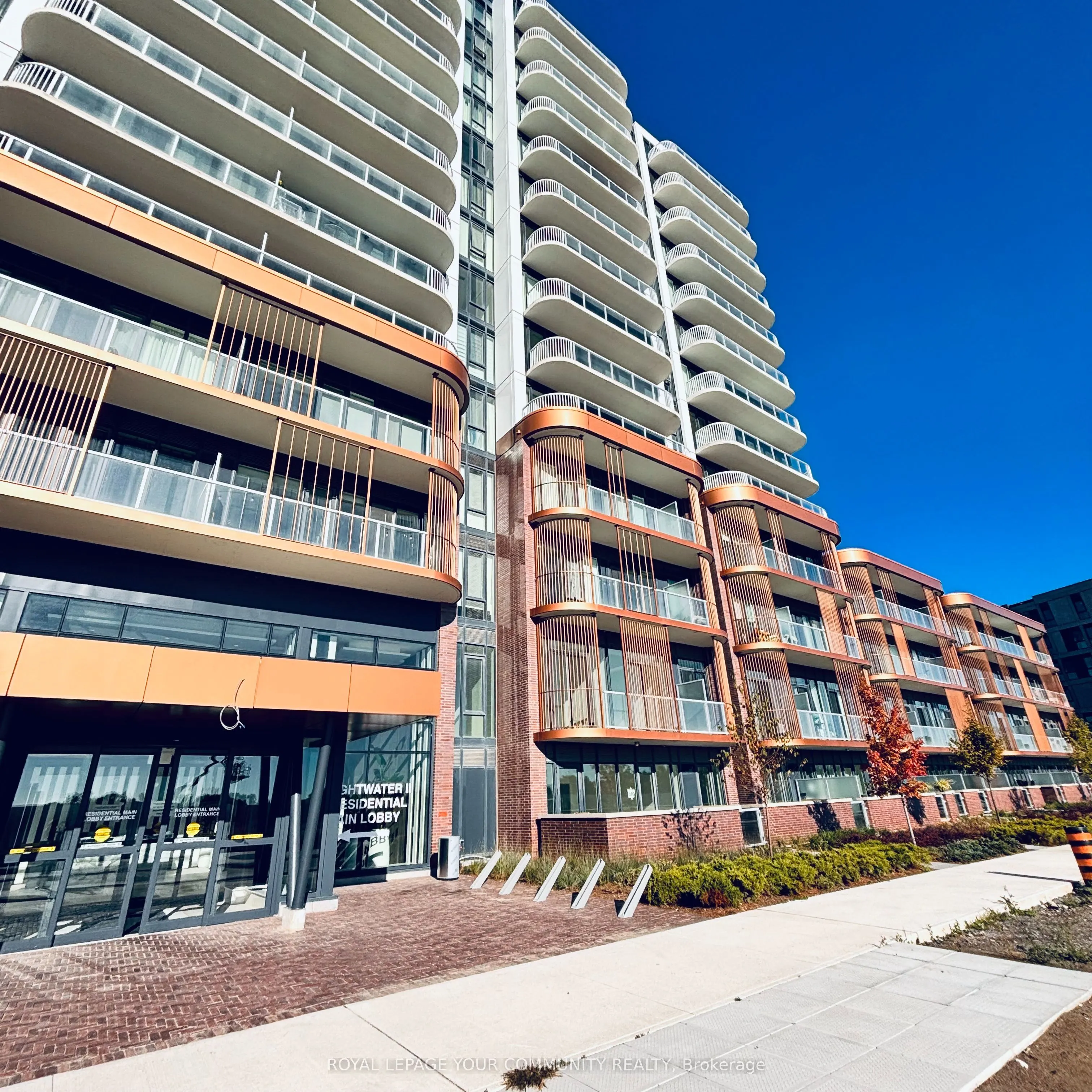 220 Missinnihe Way, #611