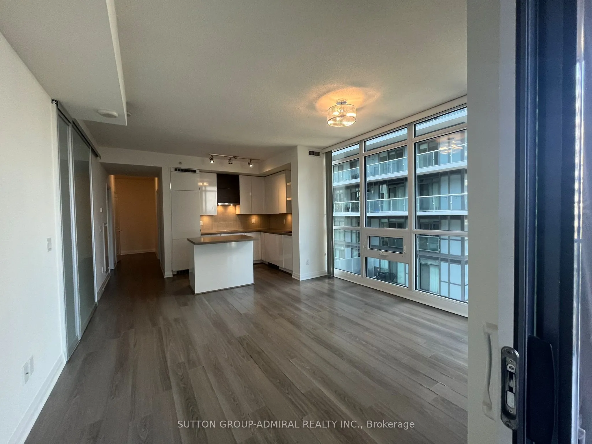 60 Annie Craig Drive, #712