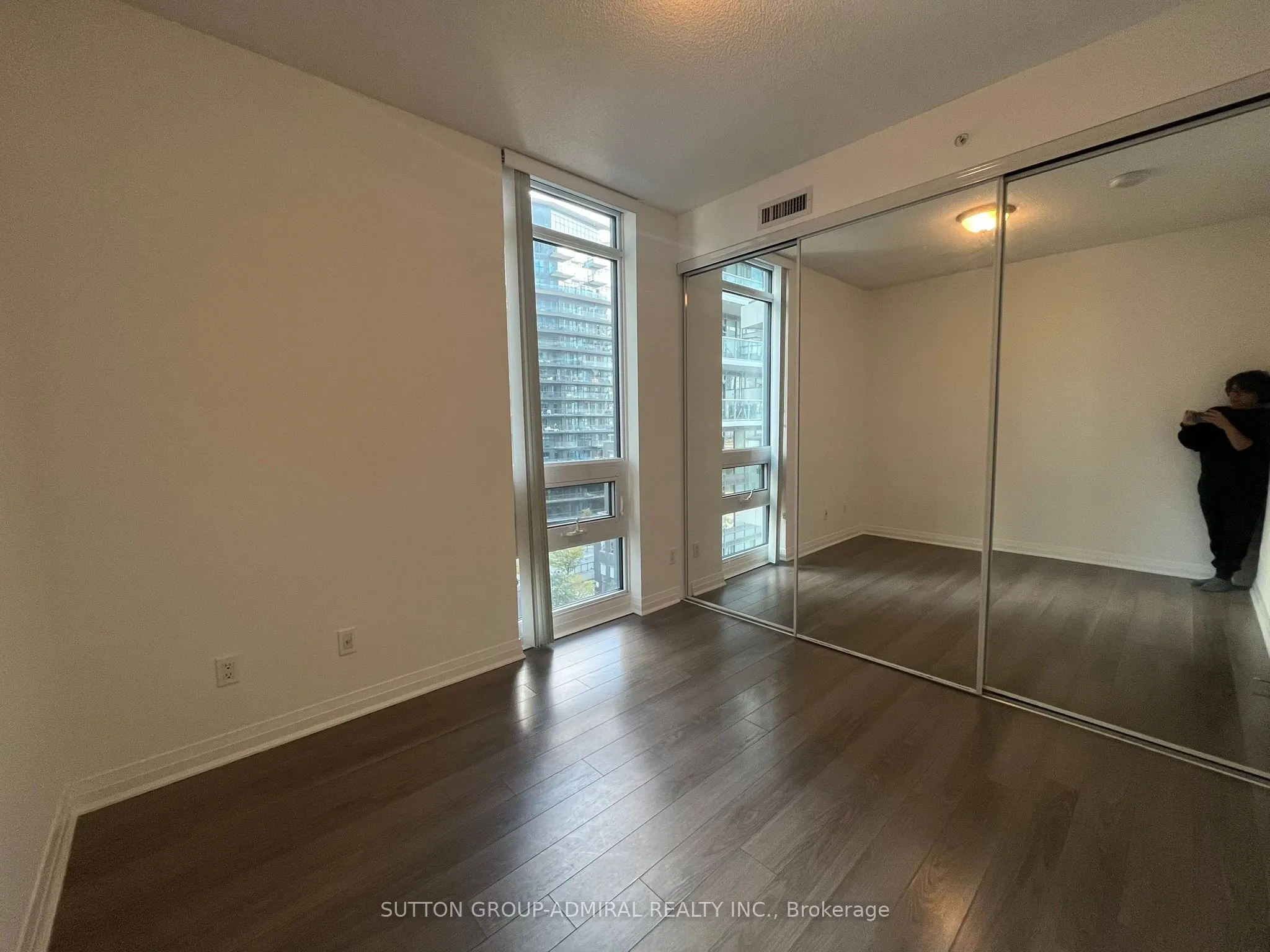 60 Annie Craig Drive, #712