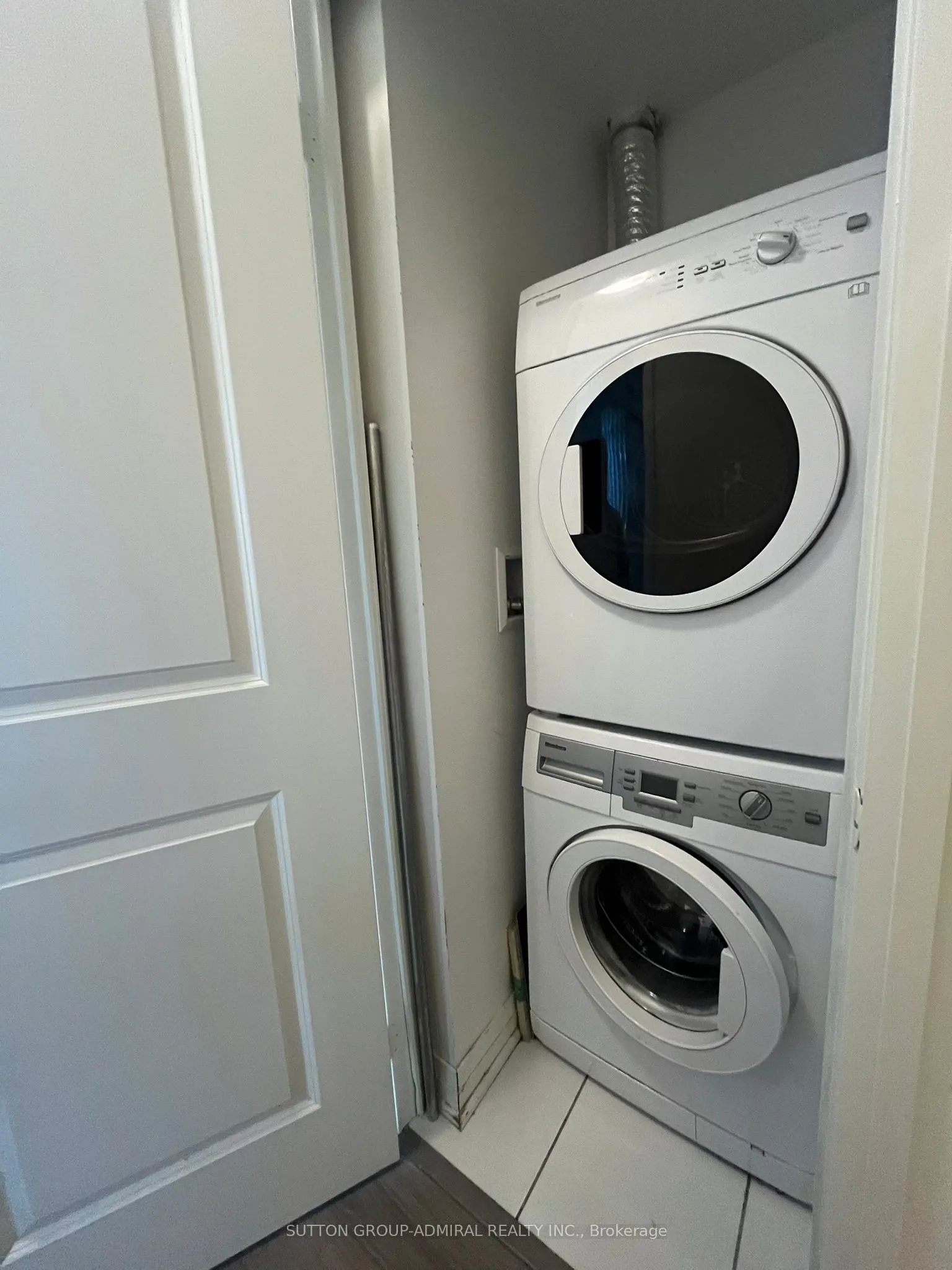 60 Annie Craig Drive, #712