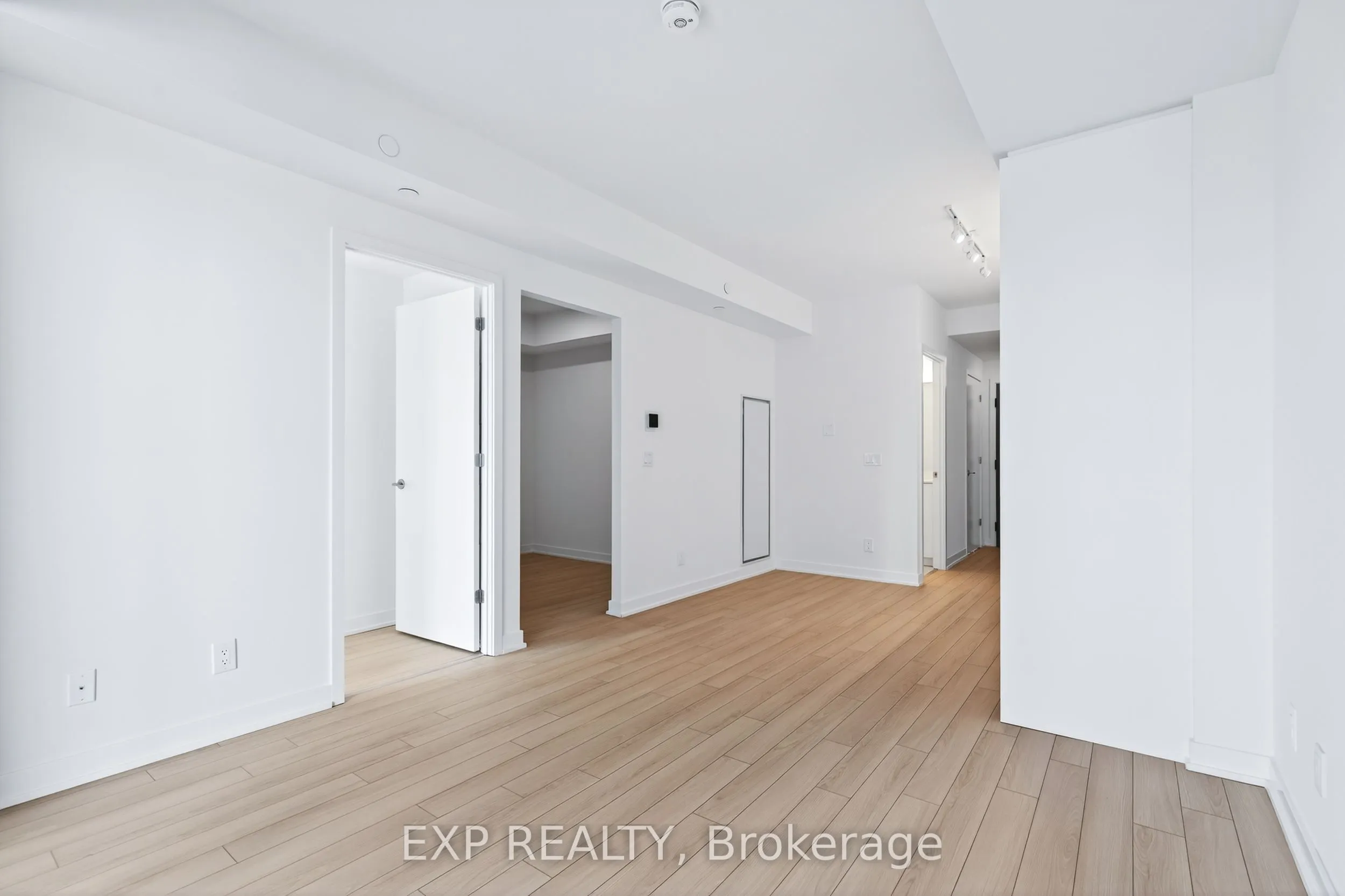 3071 Trafalgar Road, #602