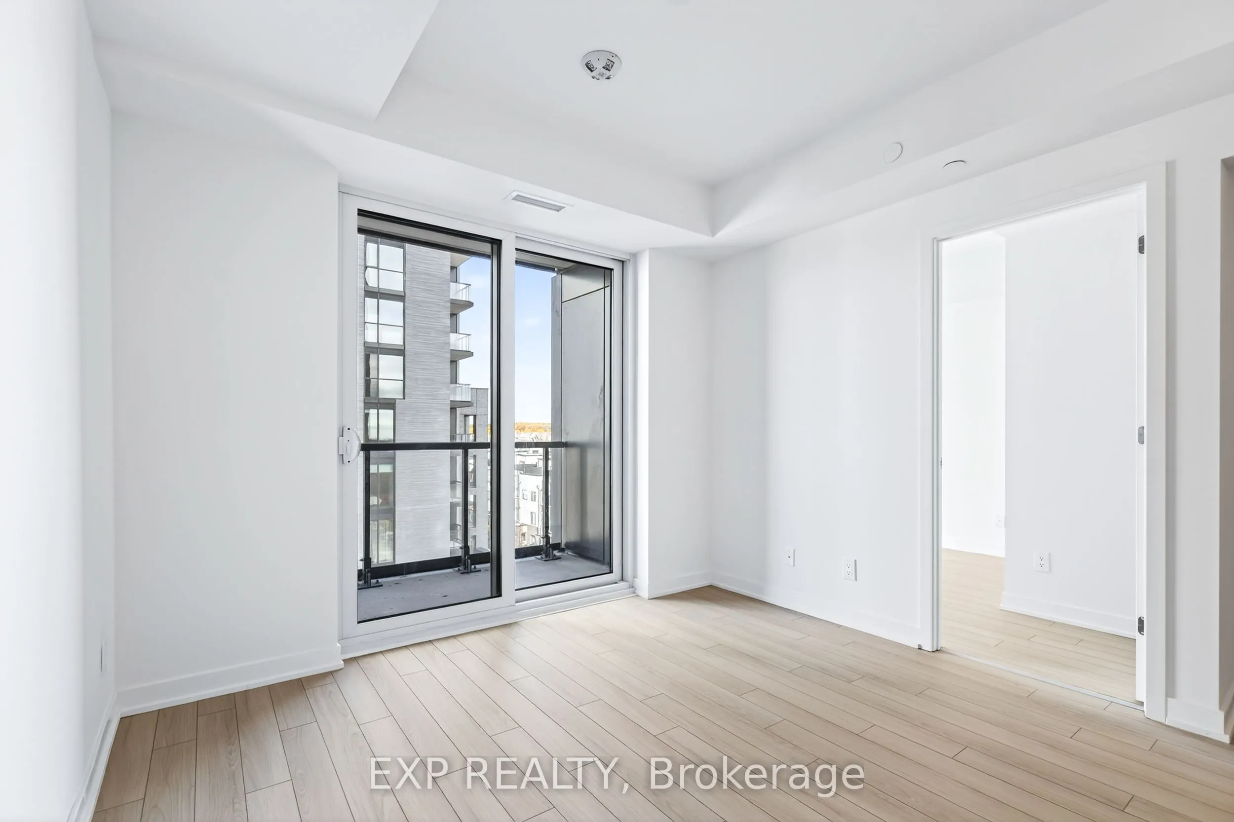 3071 Trafalgar Road, #602