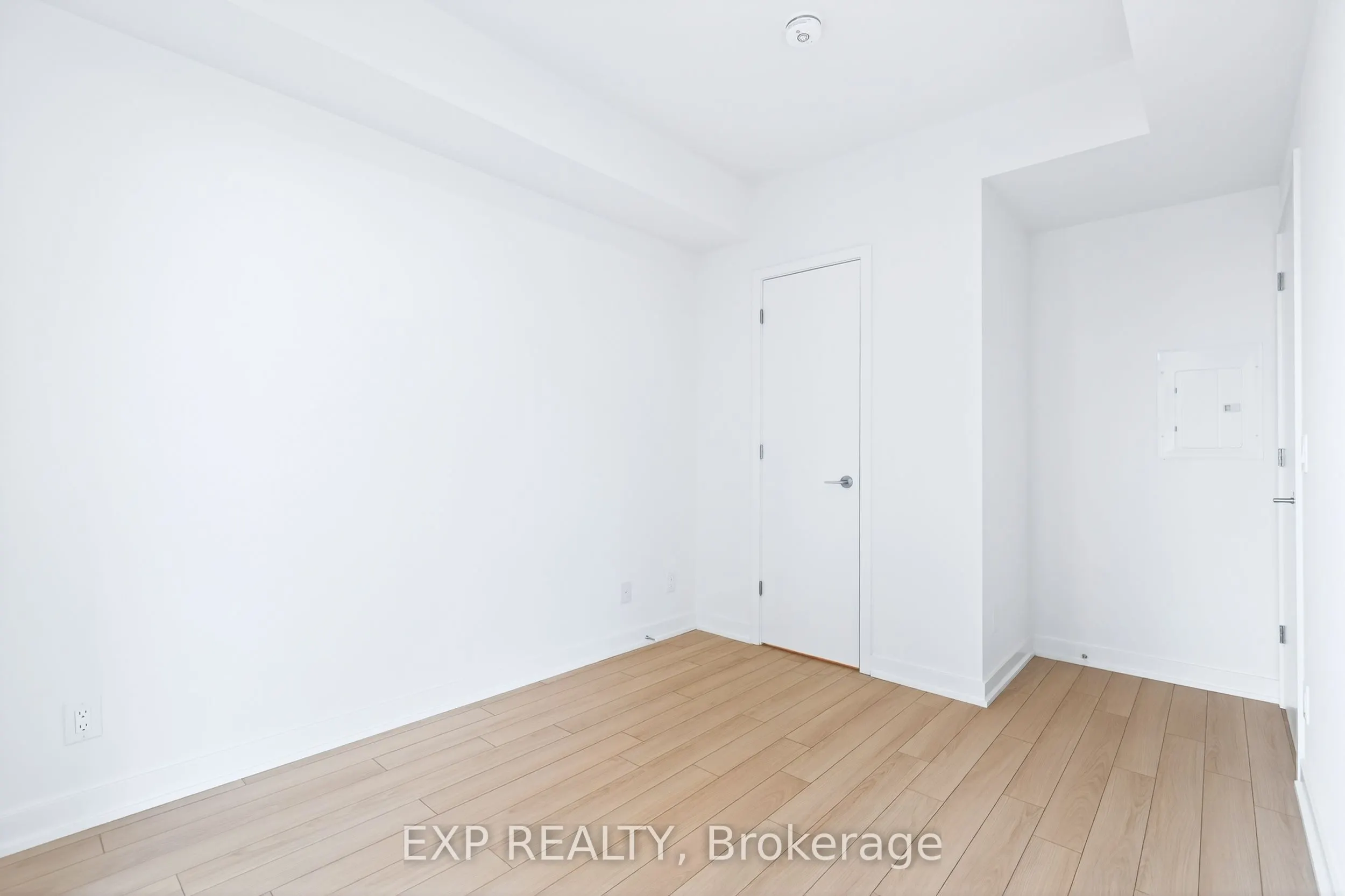 3071 Trafalgar Road, #602