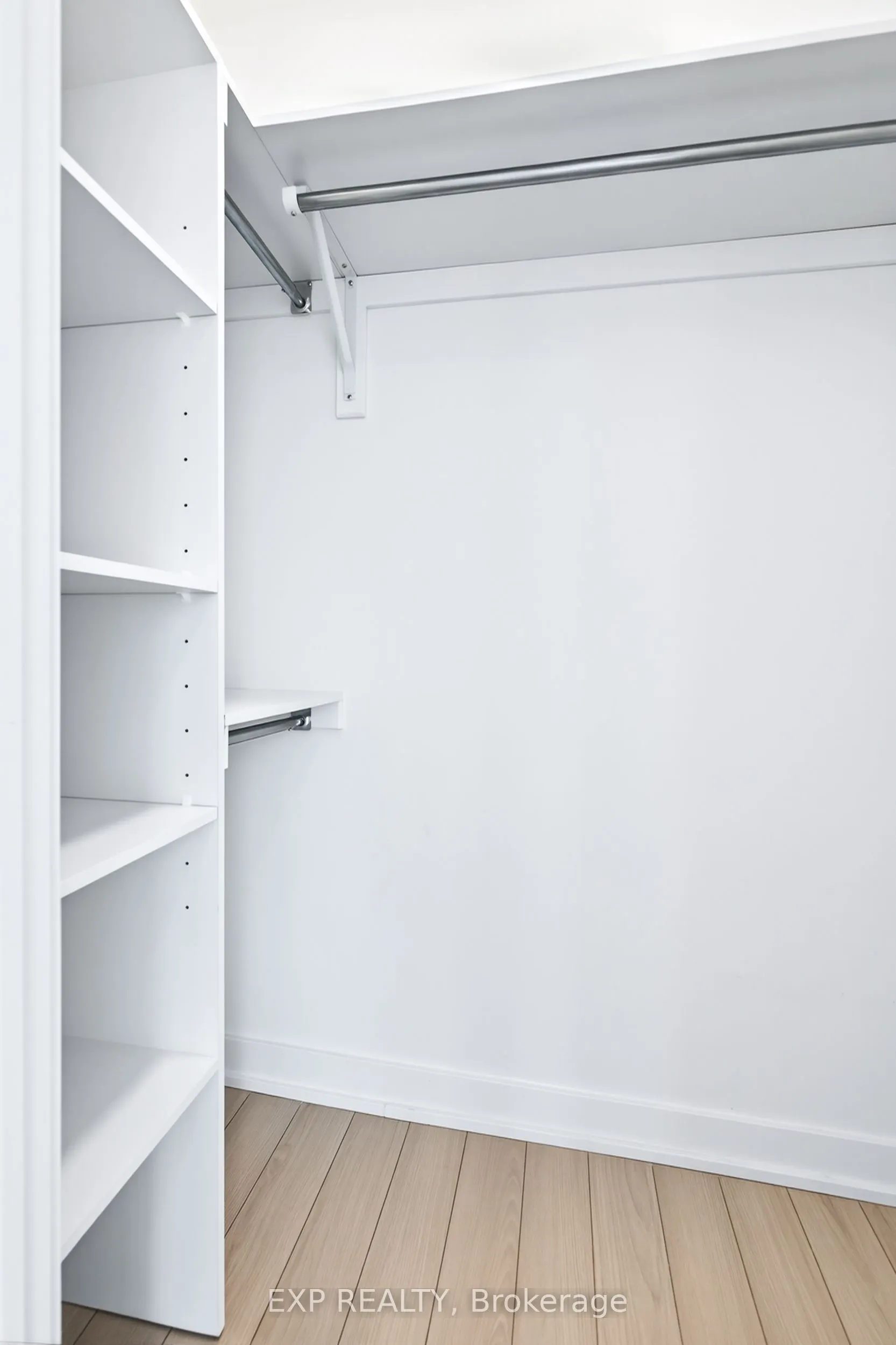 3071 Trafalgar Road, #602