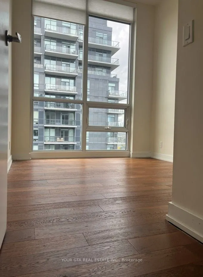 2212 Lake Shore Blvd W Boulevard, #PH05