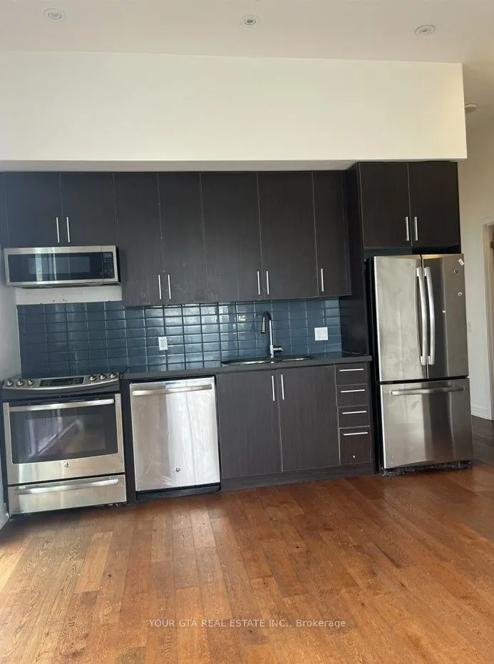 2212 Lake Shore Blvd W Boulevard, #PH05