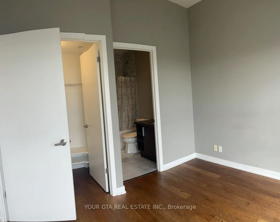 2212 Lake Shore Blvd W Boulevard, #PH05