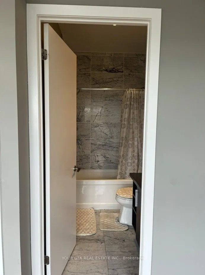 2212 Lake Shore Blvd W Boulevard, #PH05