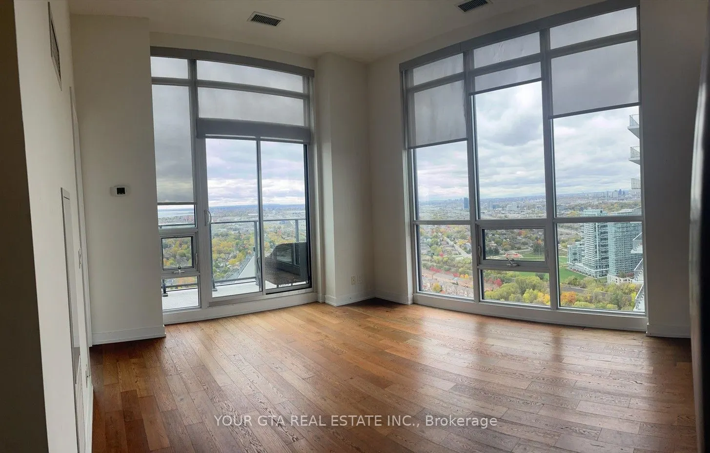 2212 Lake Shore Blvd W Boulevard, #PH05