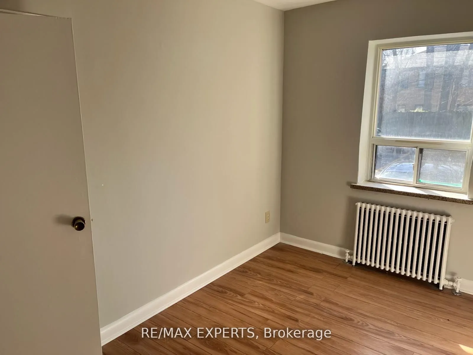 3261A Lake Shore Boulevard W, #102