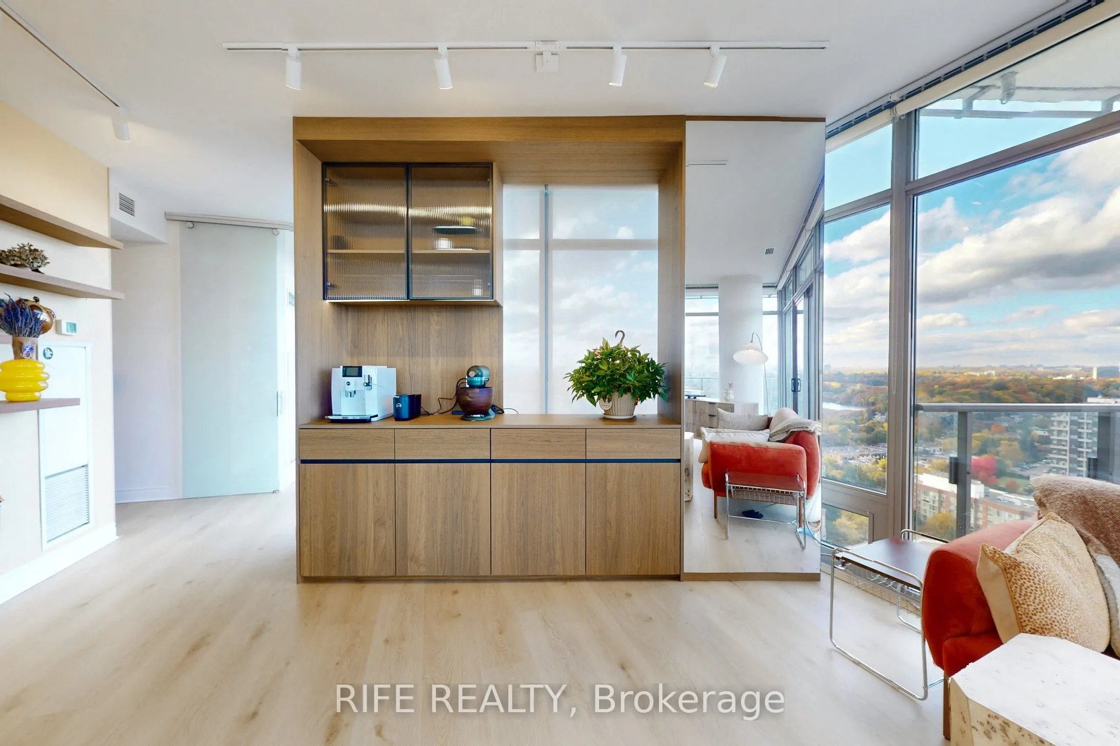 103 The Queensway Avenue, #2512