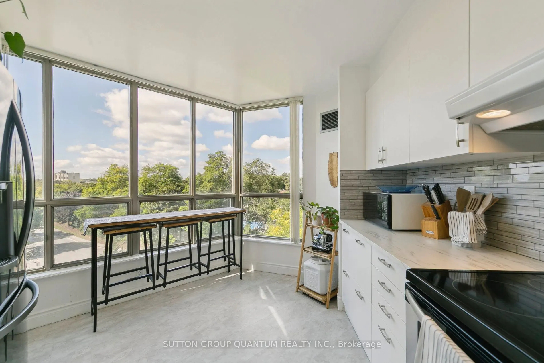 1110 WALDEN Circle, #611