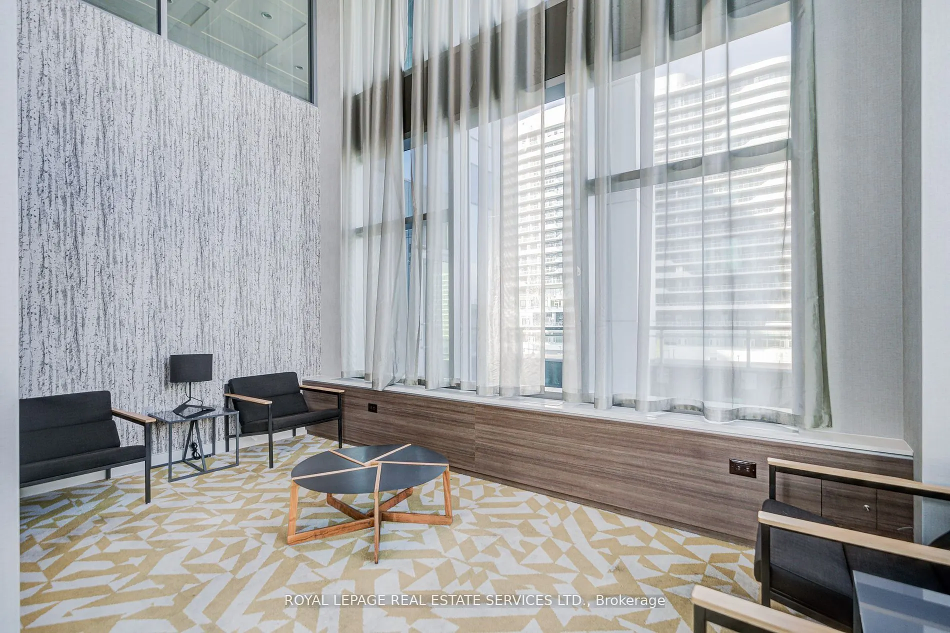 2560 Eglinton Avenue W, #1008